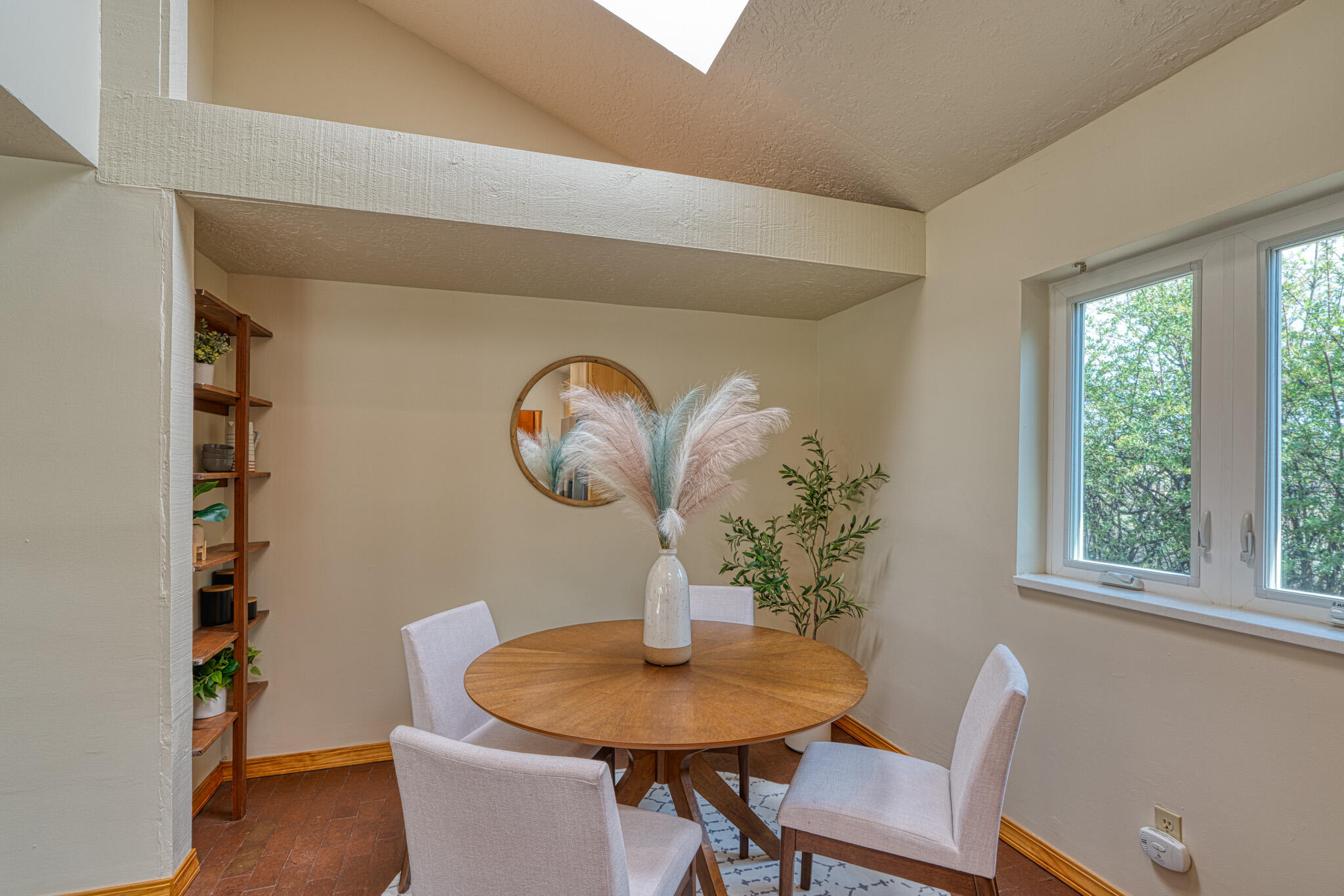 336 CAMINO DEL ORO