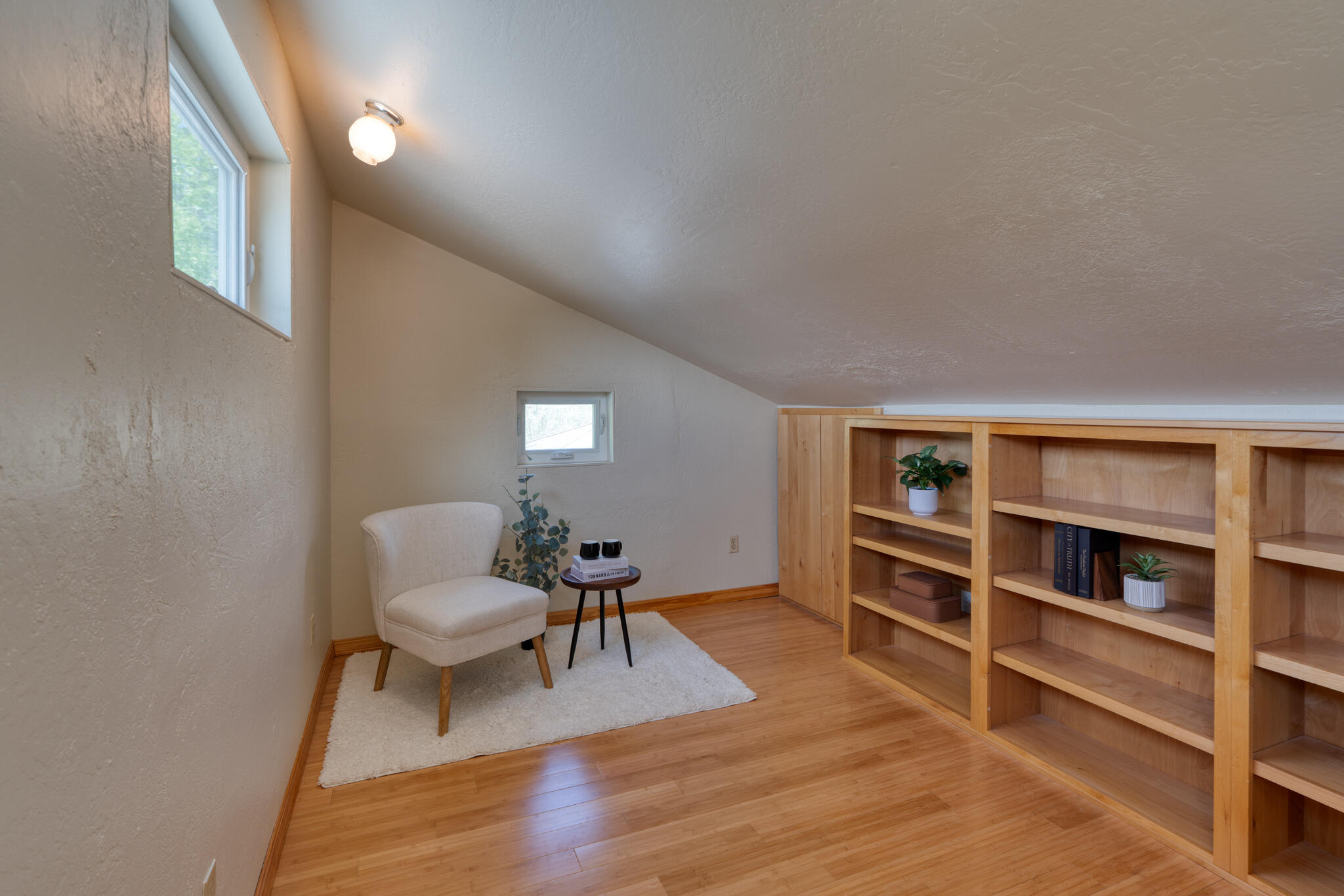 336 CAMINO DEL ORO