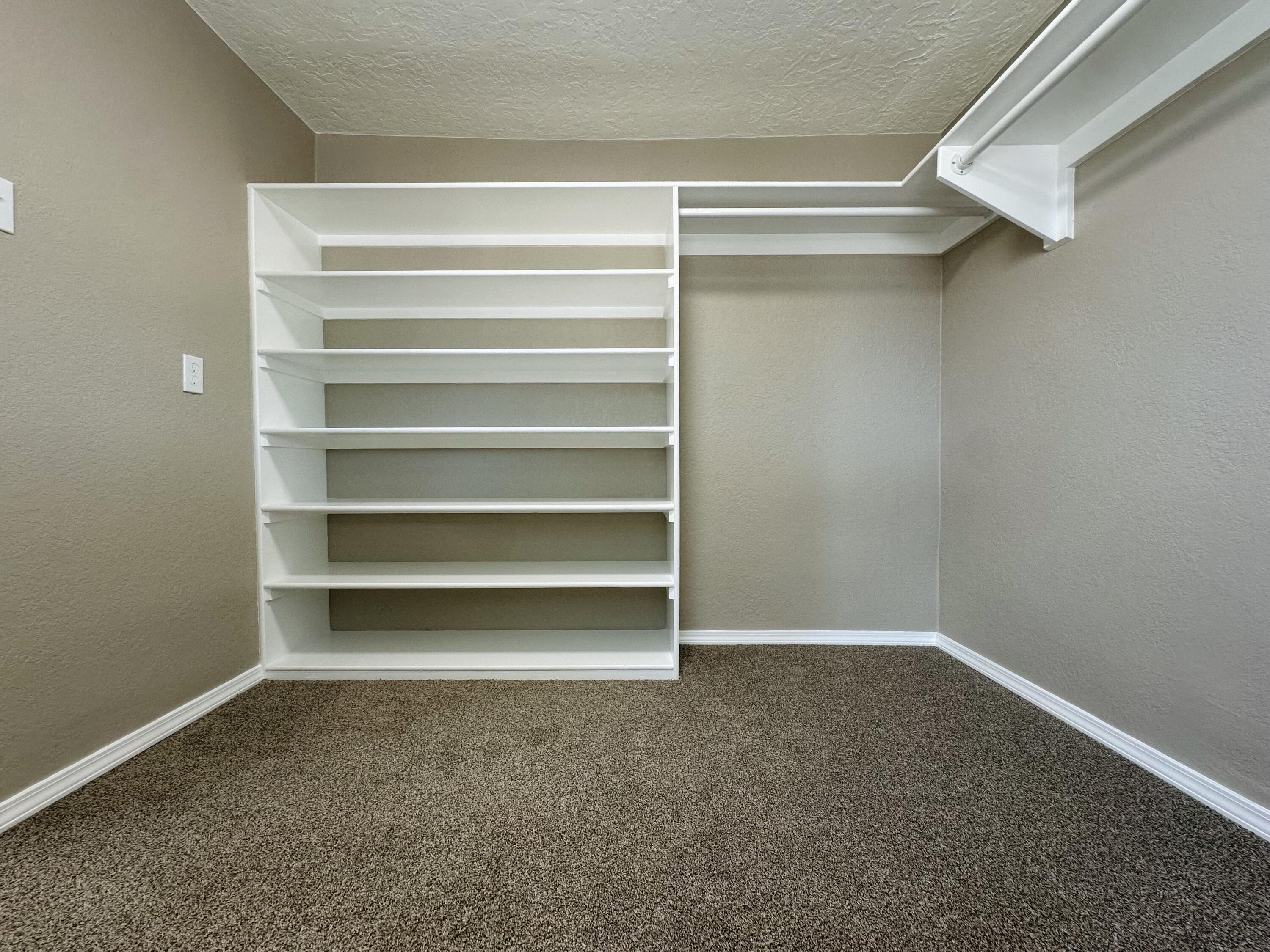147 HILTON Avenue NW