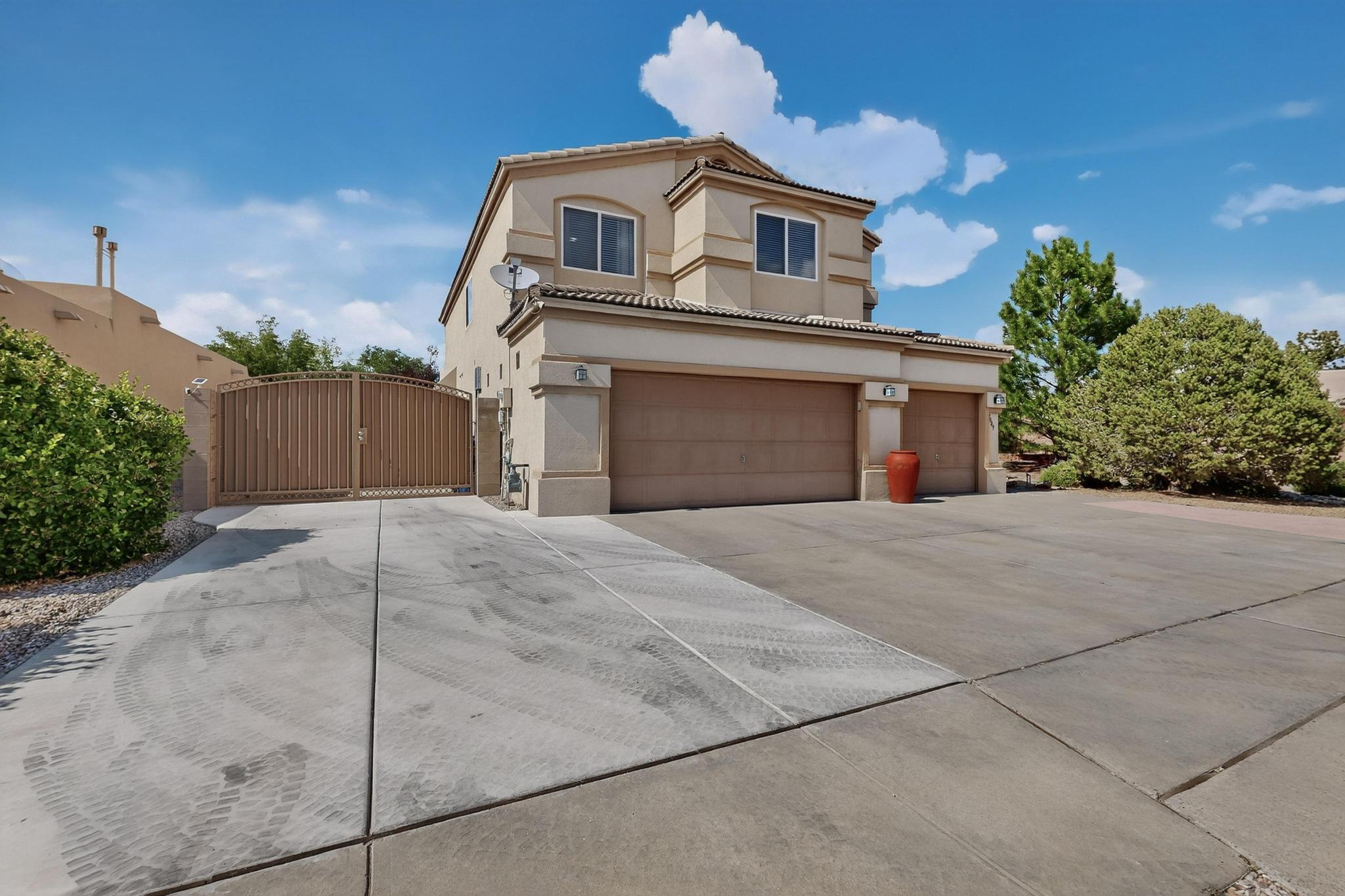 7009 TERRAZAS Road NW