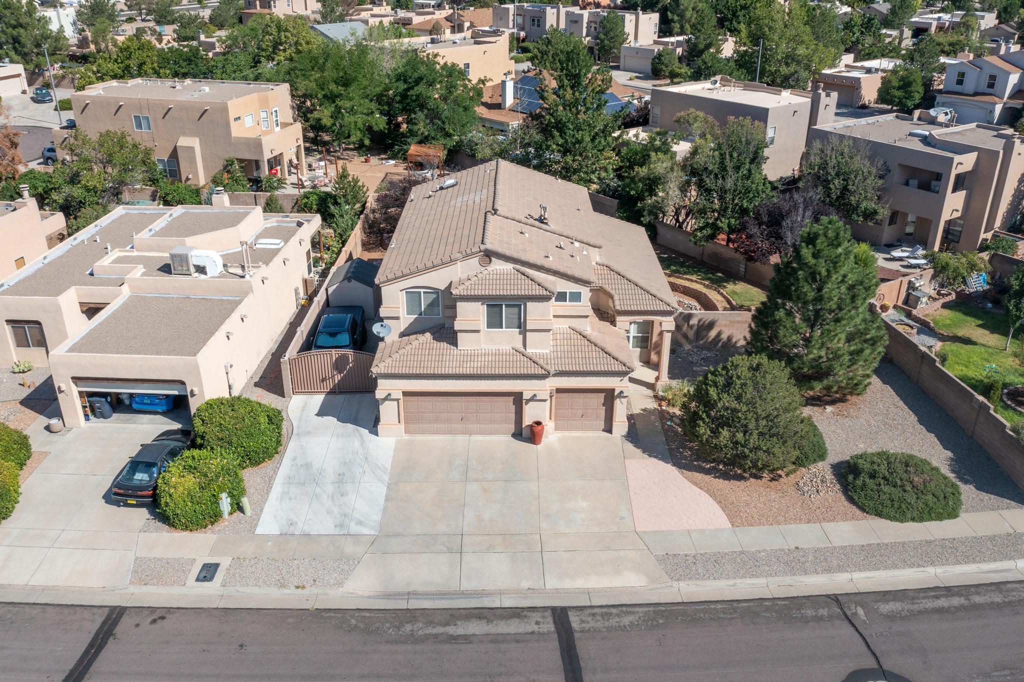 7009 TERRAZAS Road NW