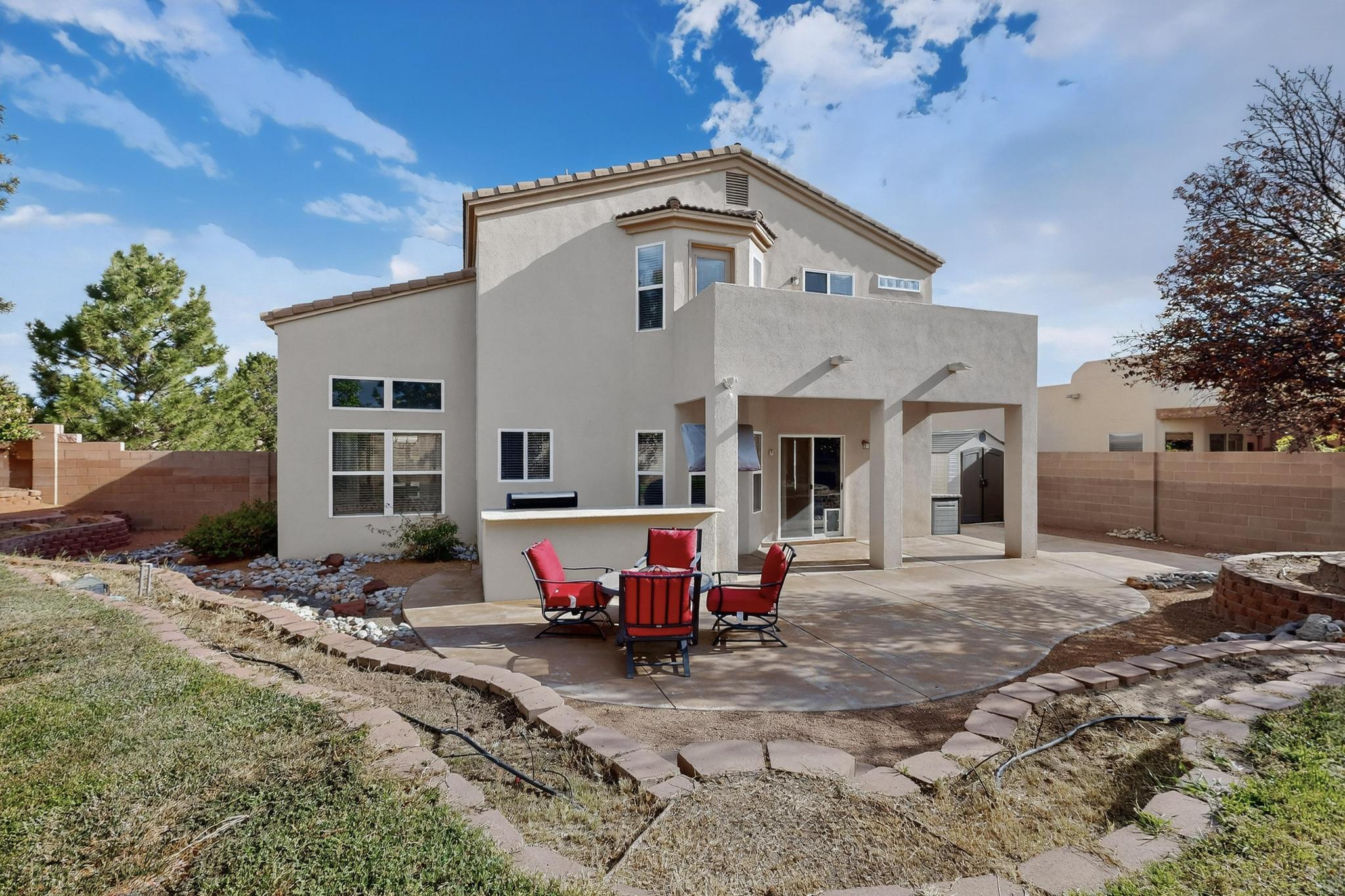 7009 TERRAZAS Road NW