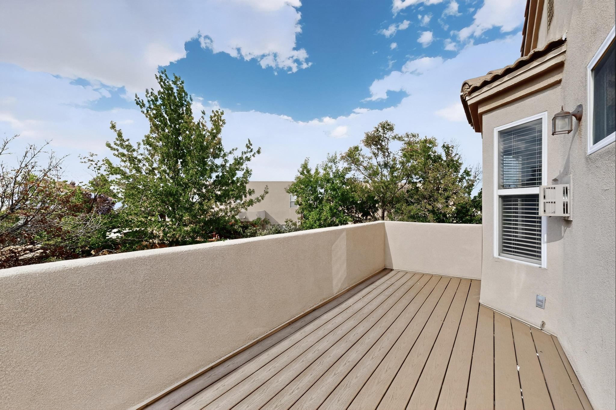 7009 TERRAZAS Road NW