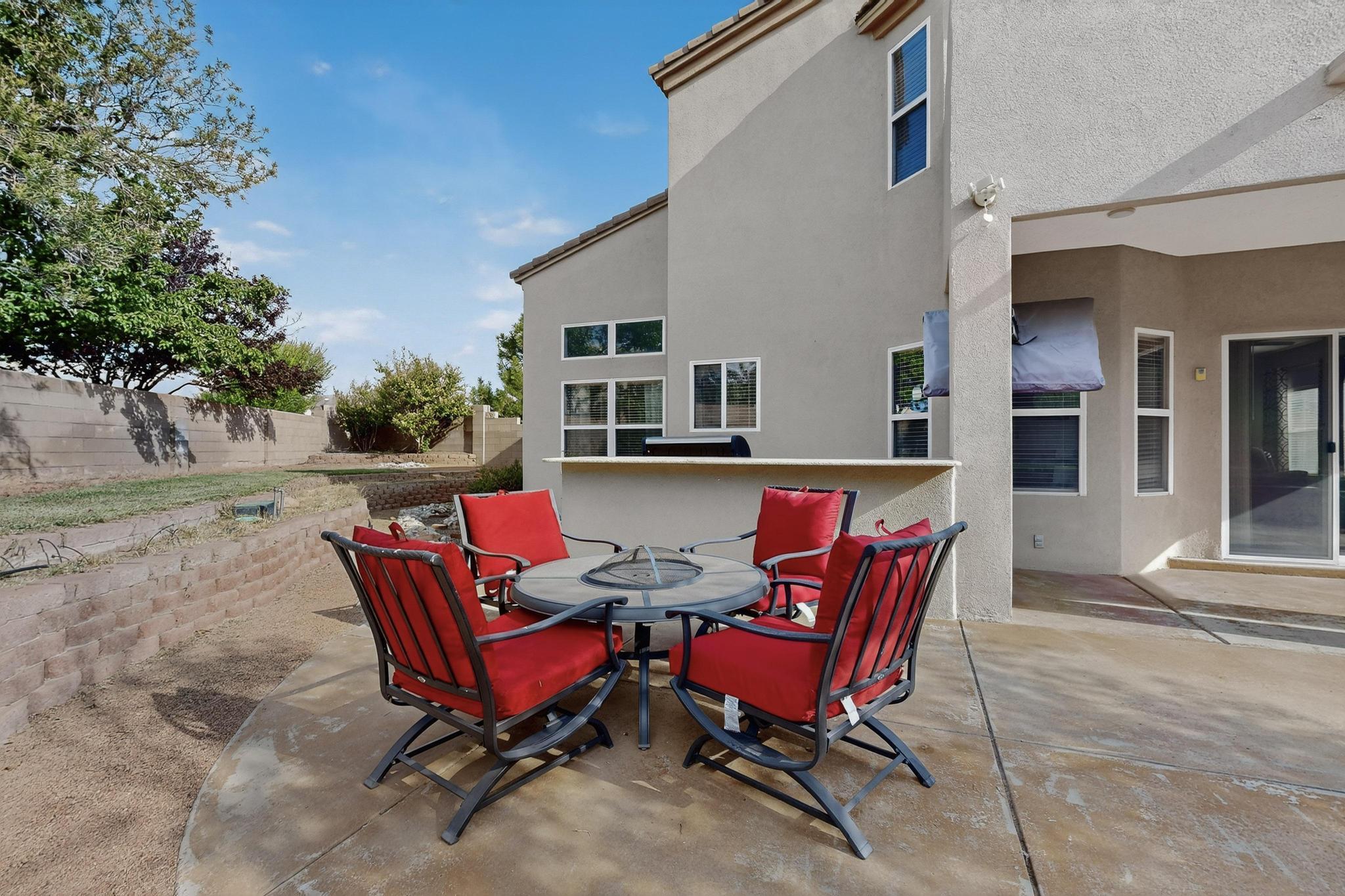 7009 TERRAZAS Road NW