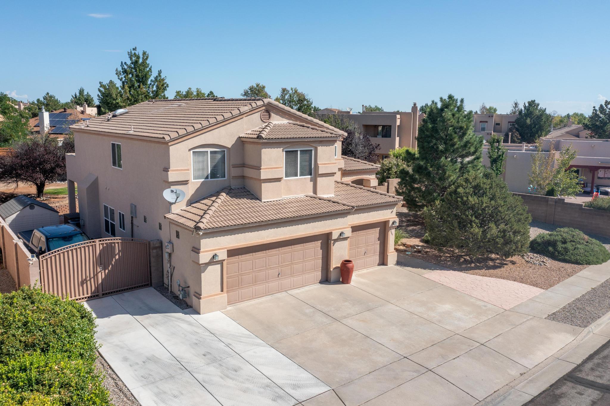 7009 TERRAZAS Road NW