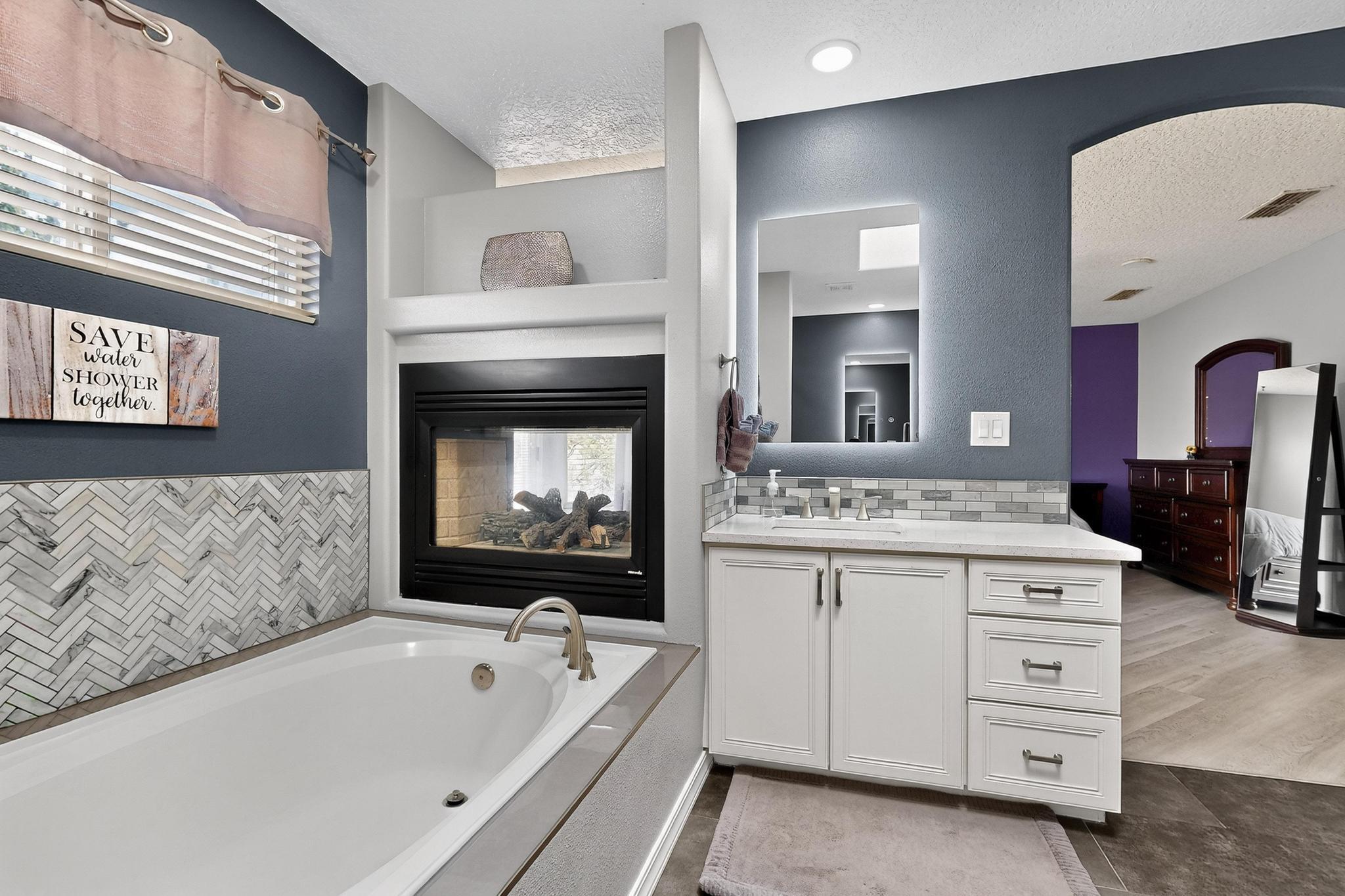 7009 TERRAZAS Road NW