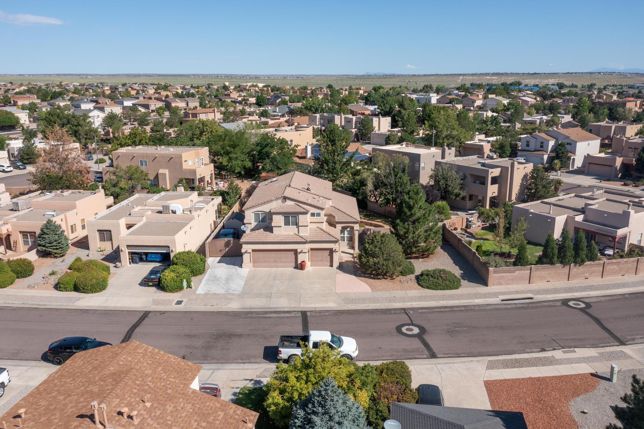 7009 TERRAZAS Road NW