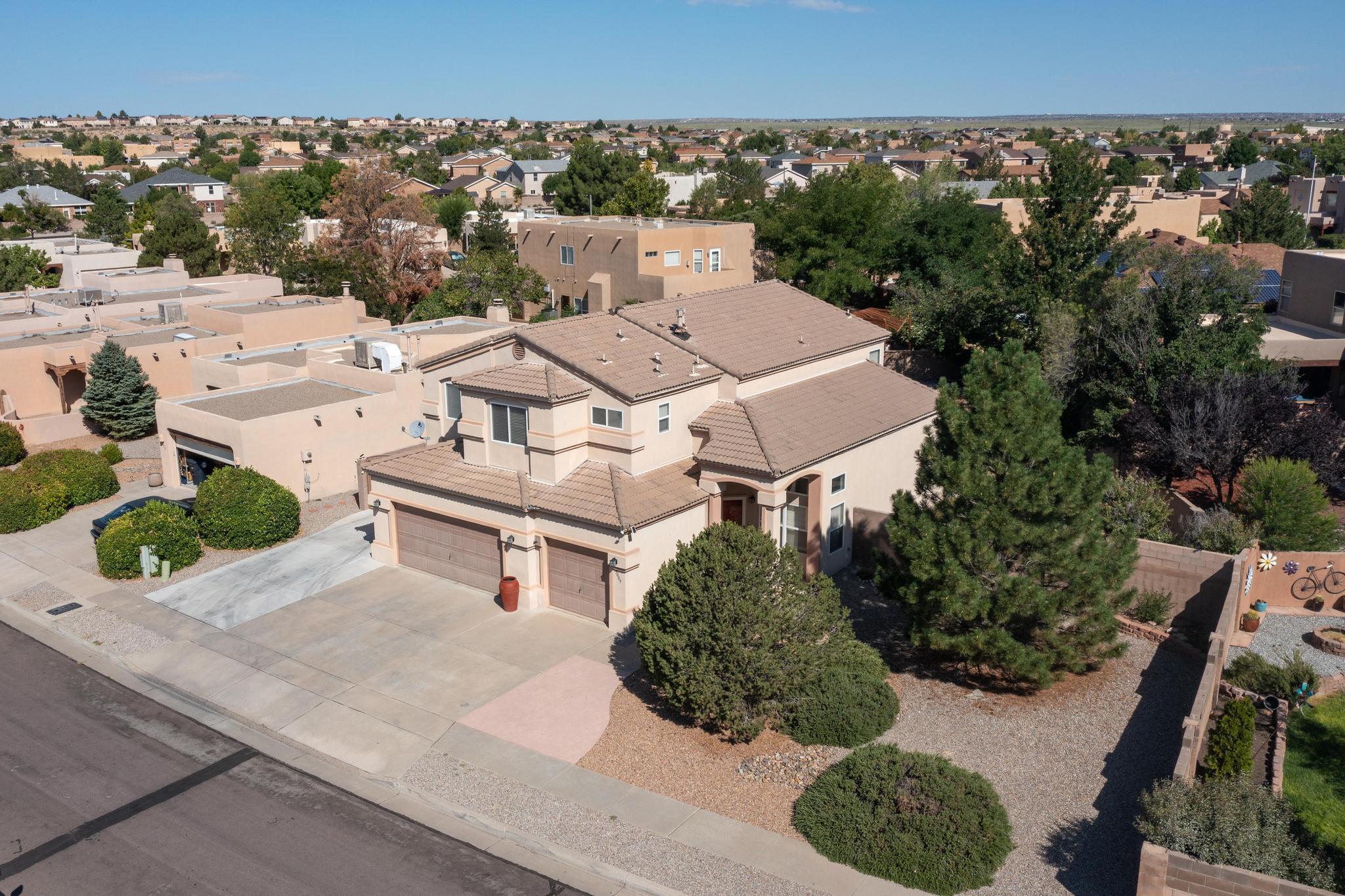 7009 TERRAZAS Road NW