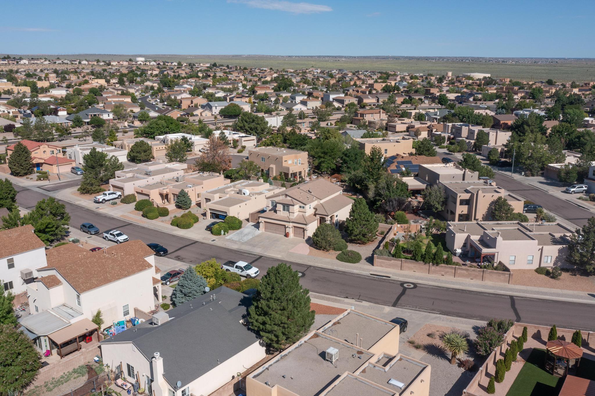 7009 TERRAZAS Road NW