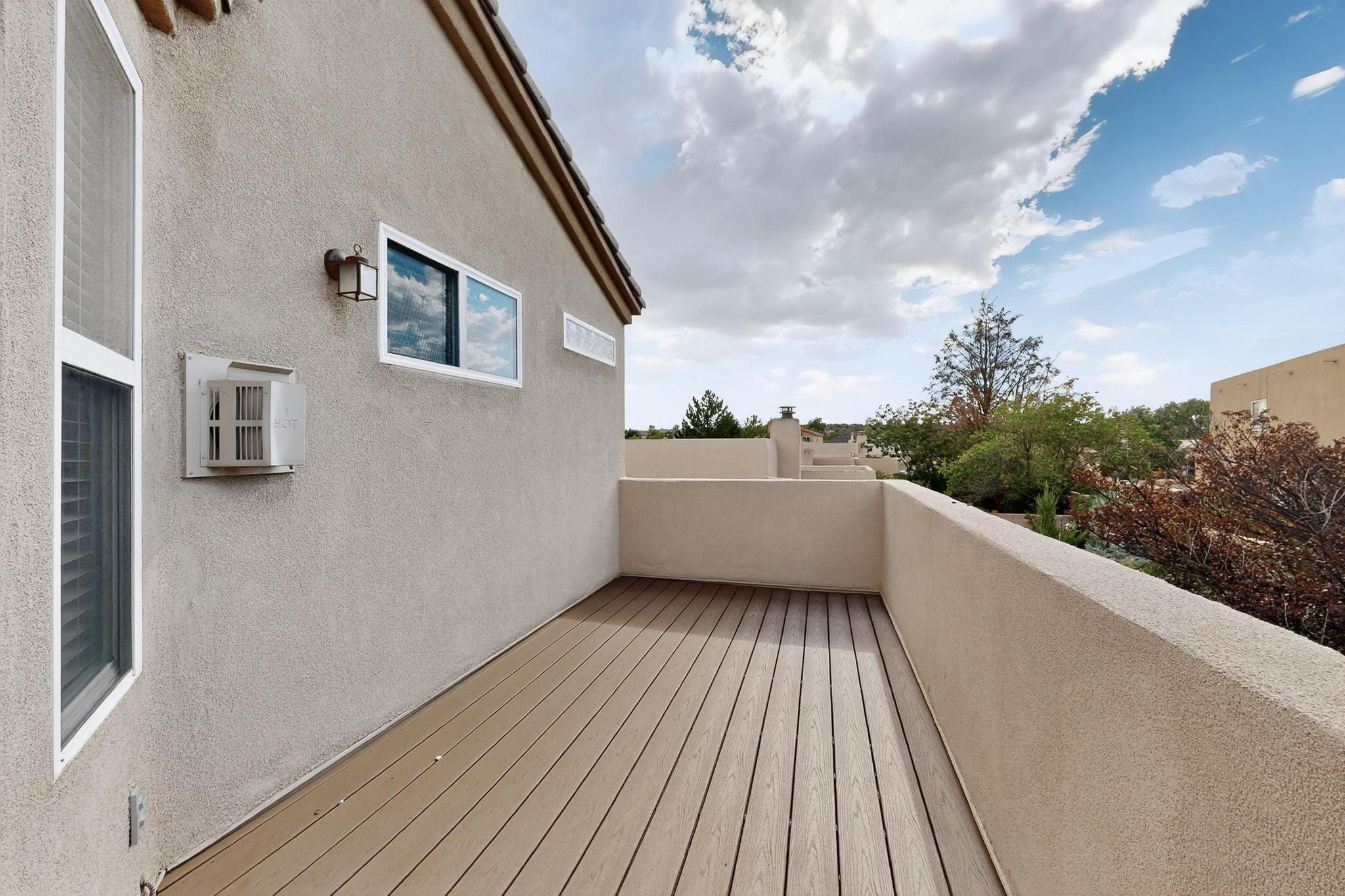 7009 TERRAZAS Road NW