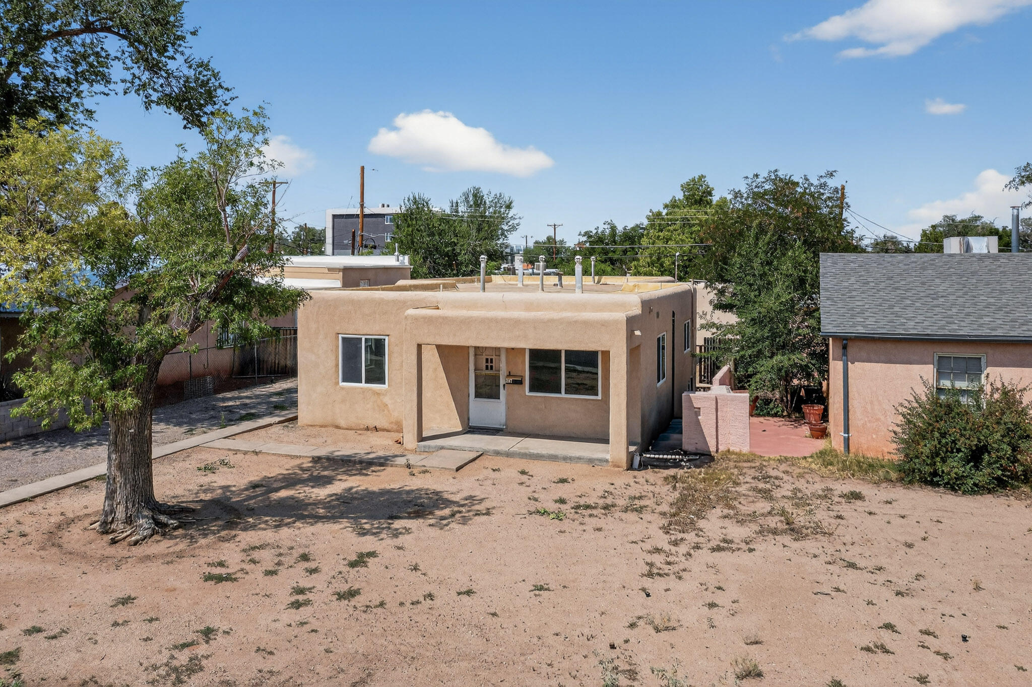 205 MORNINGSIDE 207 Drive NE