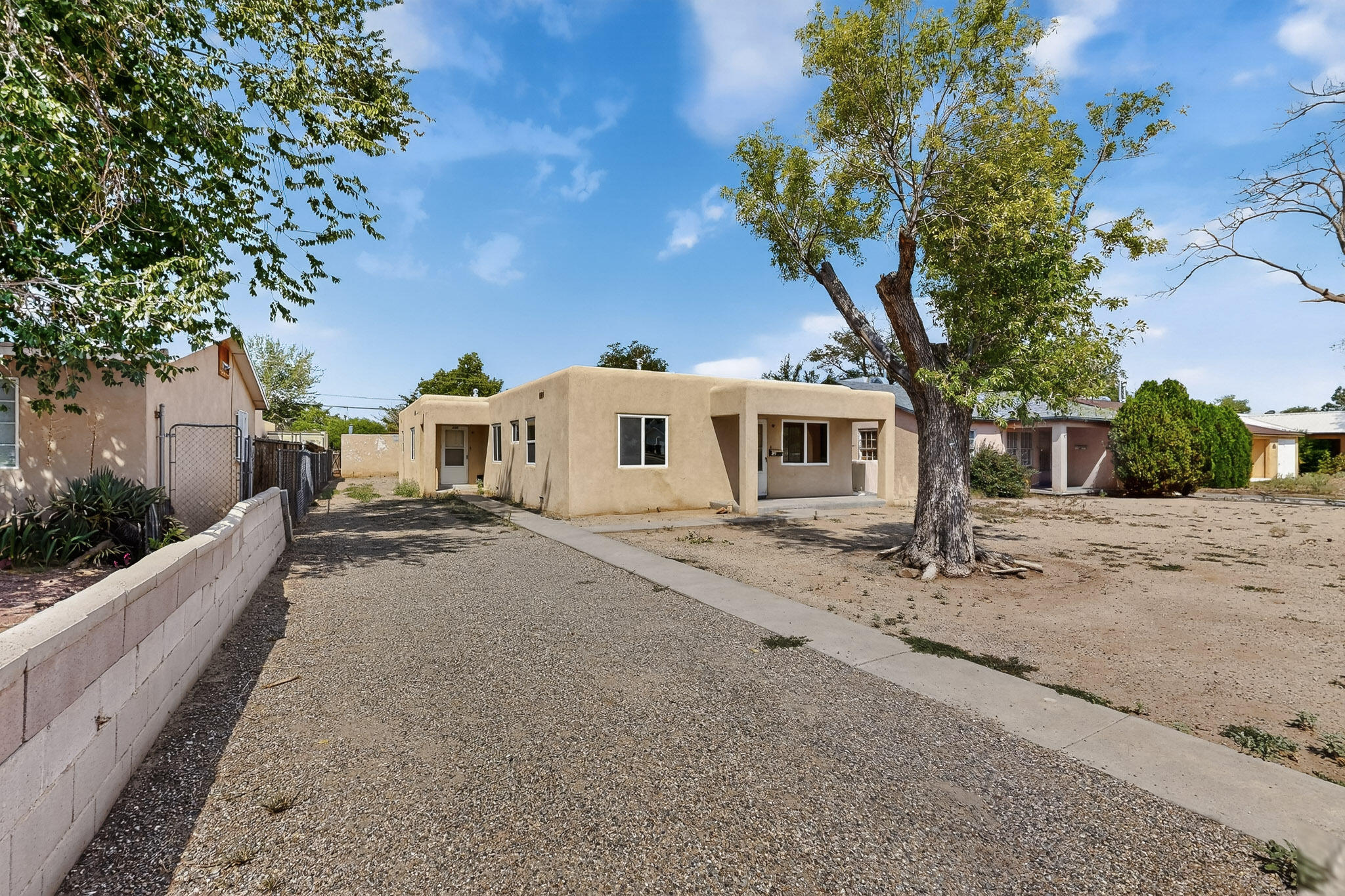 205 MORNINGSIDE 207 Drive NE