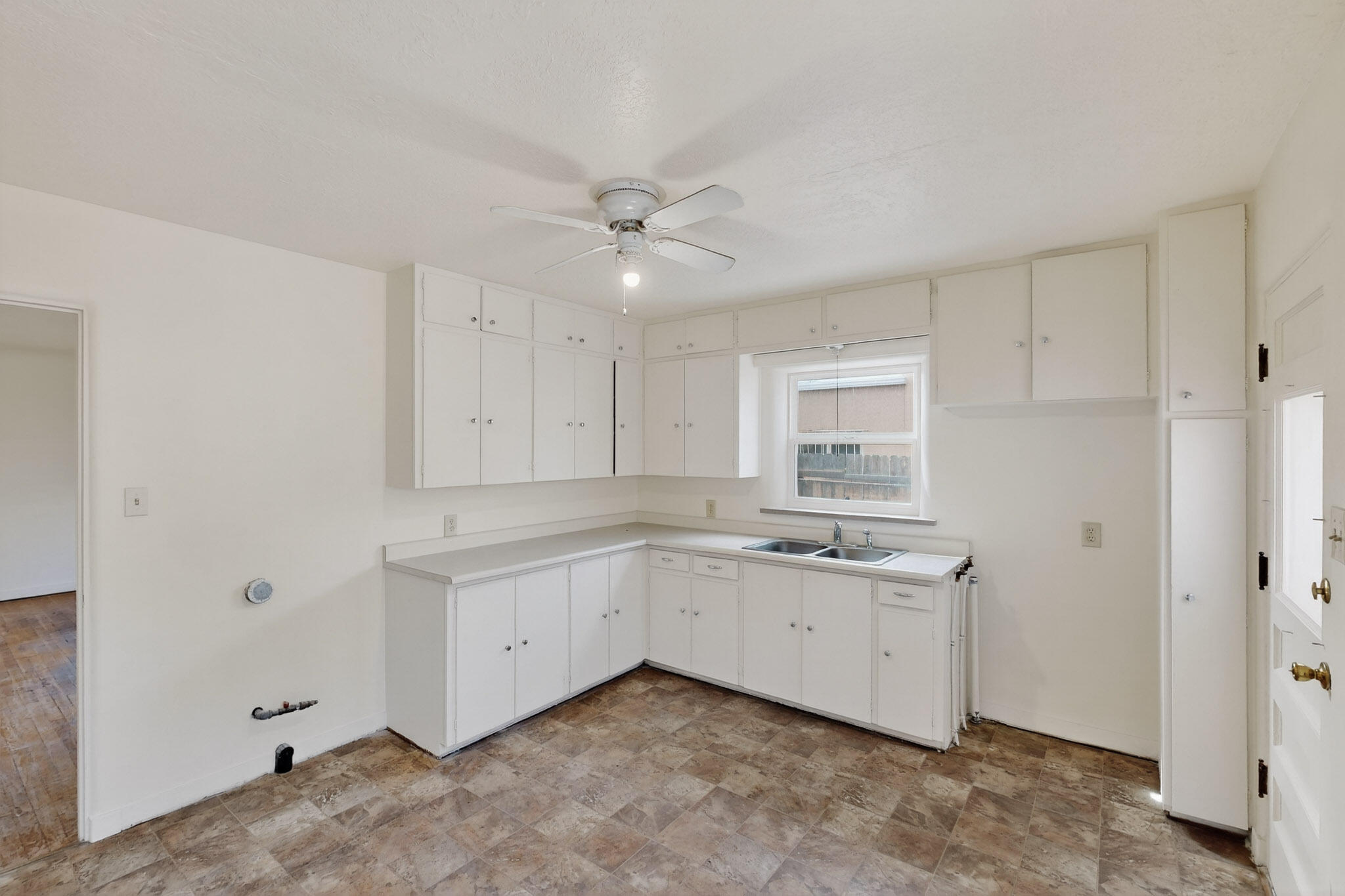 205 MORNINGSIDE 207 Drive NE