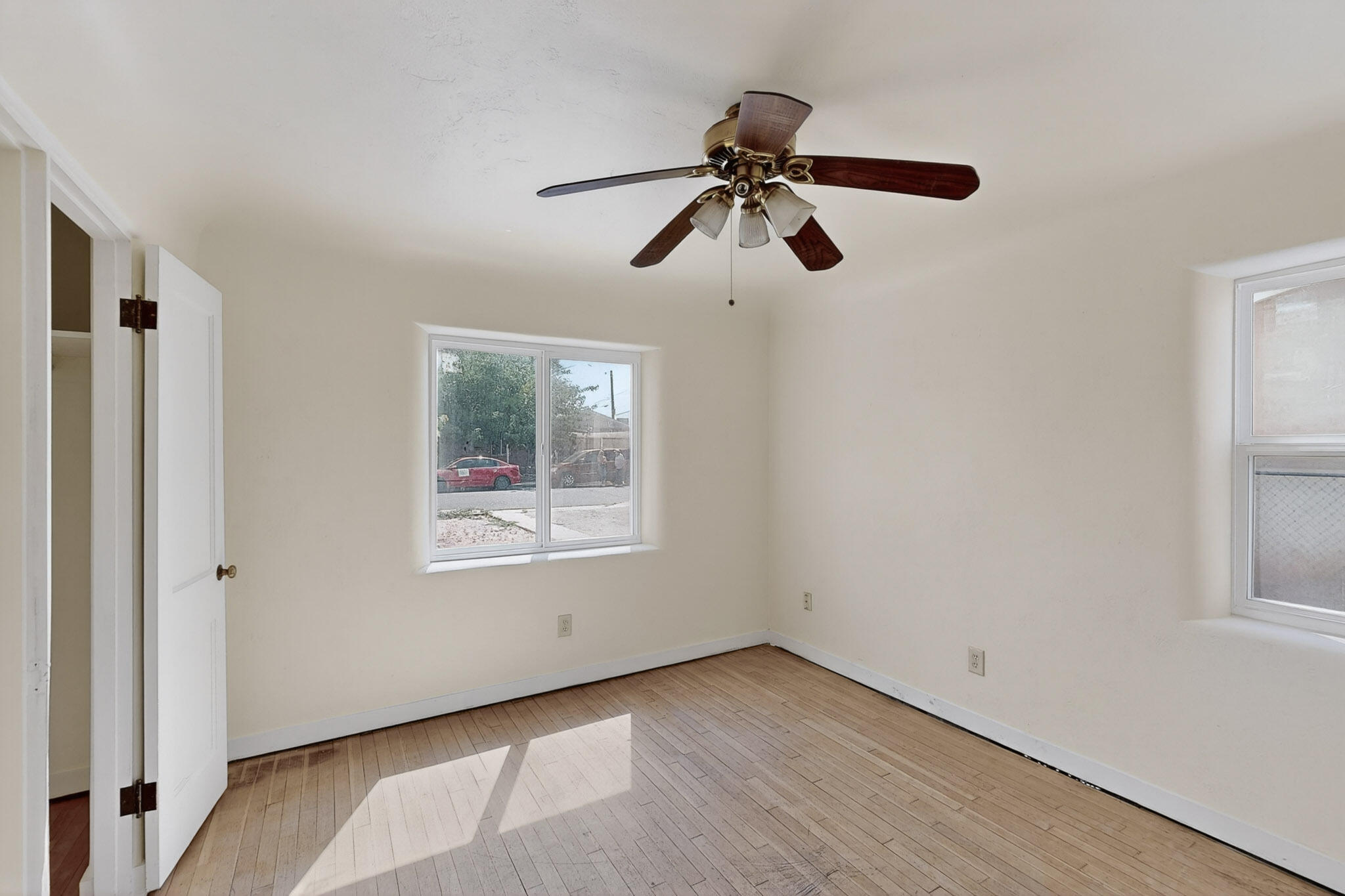 205 MORNINGSIDE 207 Drive NE