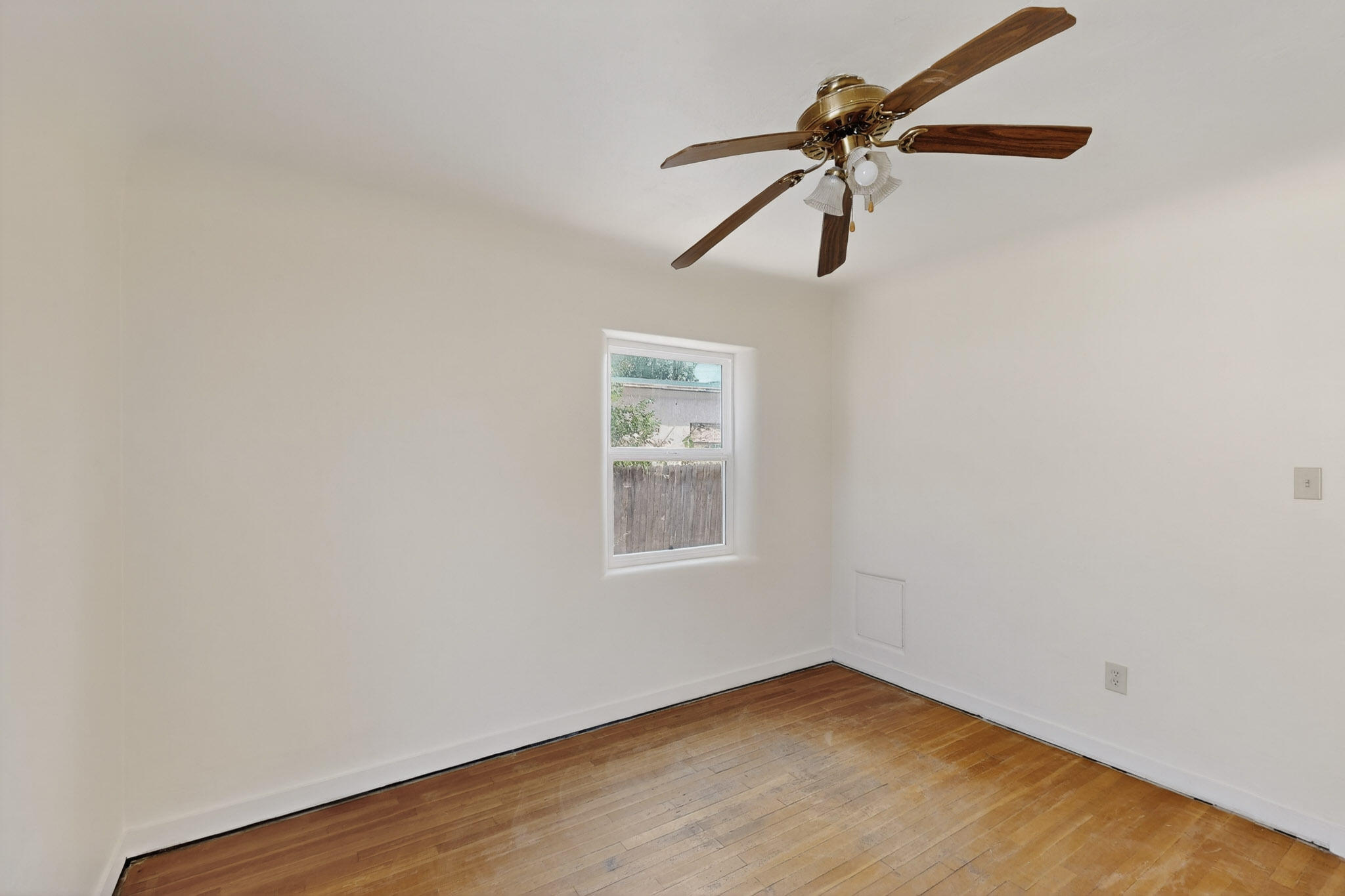 205 MORNINGSIDE 207 Drive NE