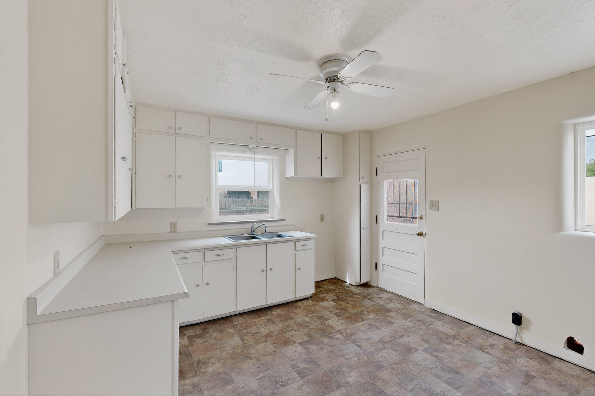 205 MORNINGSIDE 207 Drive NE