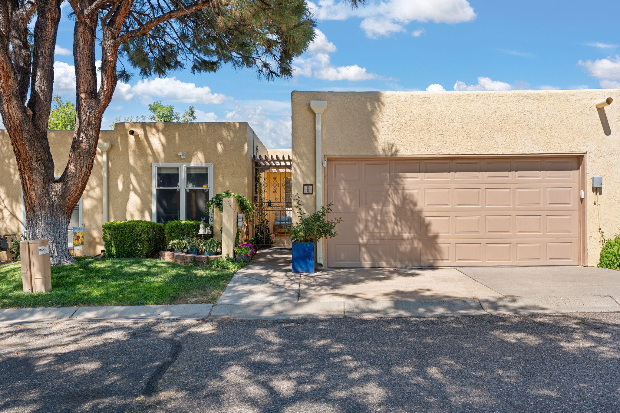 4725 SAN PEDRO Drive NE #6