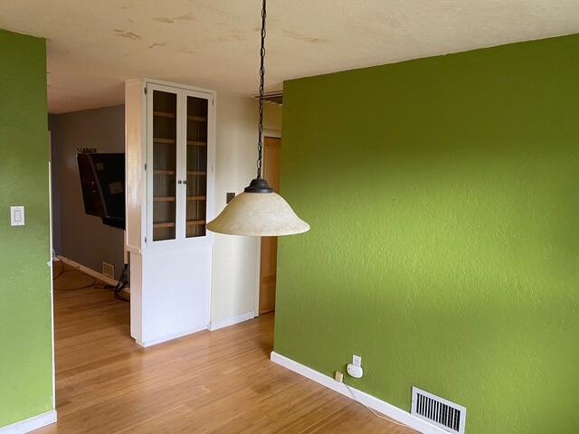 9616 MORROW Avenue NE