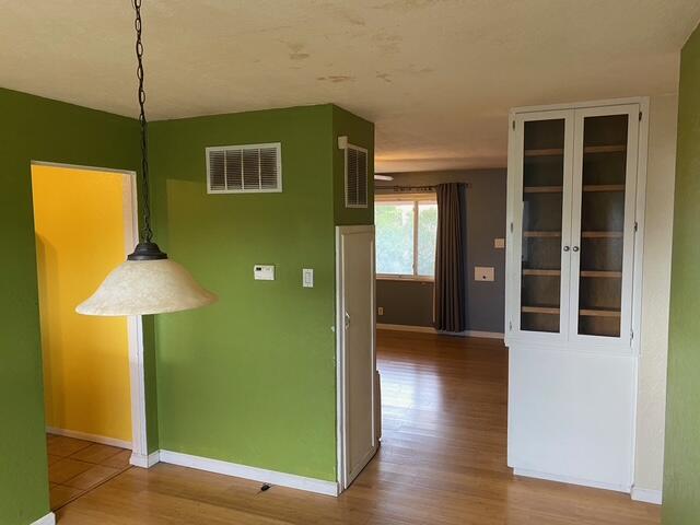 9616 MORROW Avenue NE