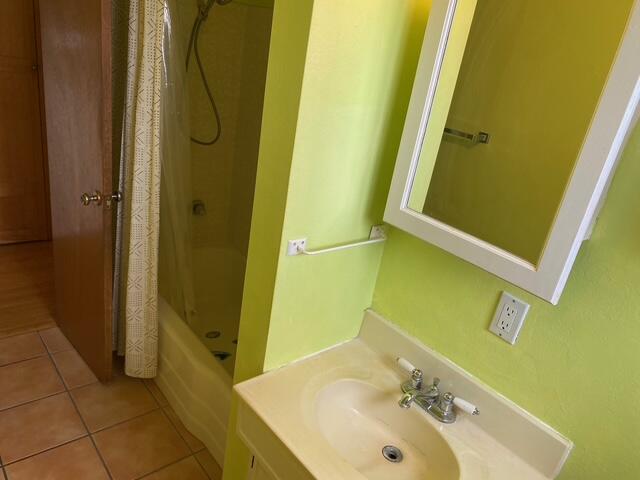 9616 MORROW Avenue NE