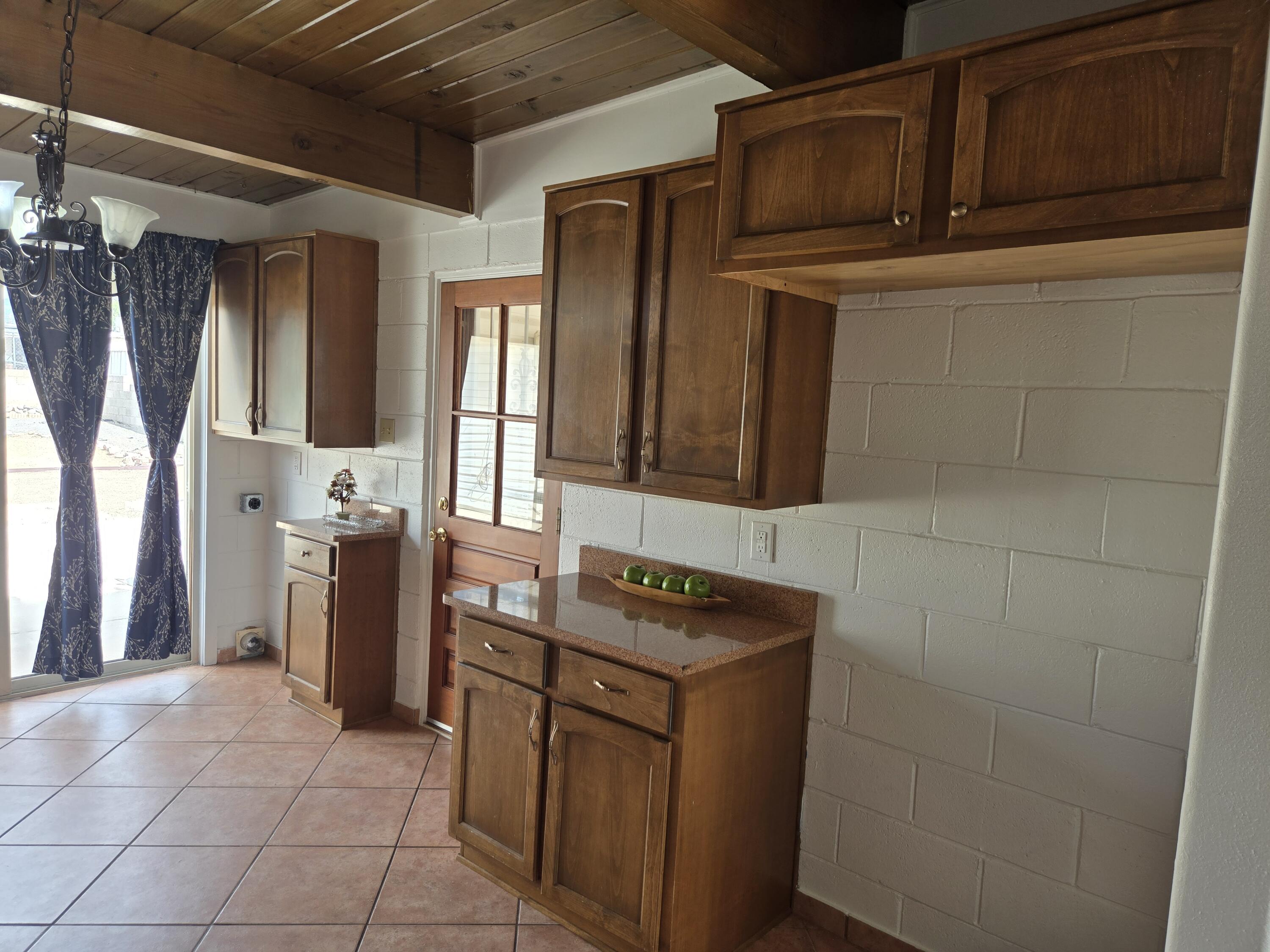 2720 DAKOTA Street NE