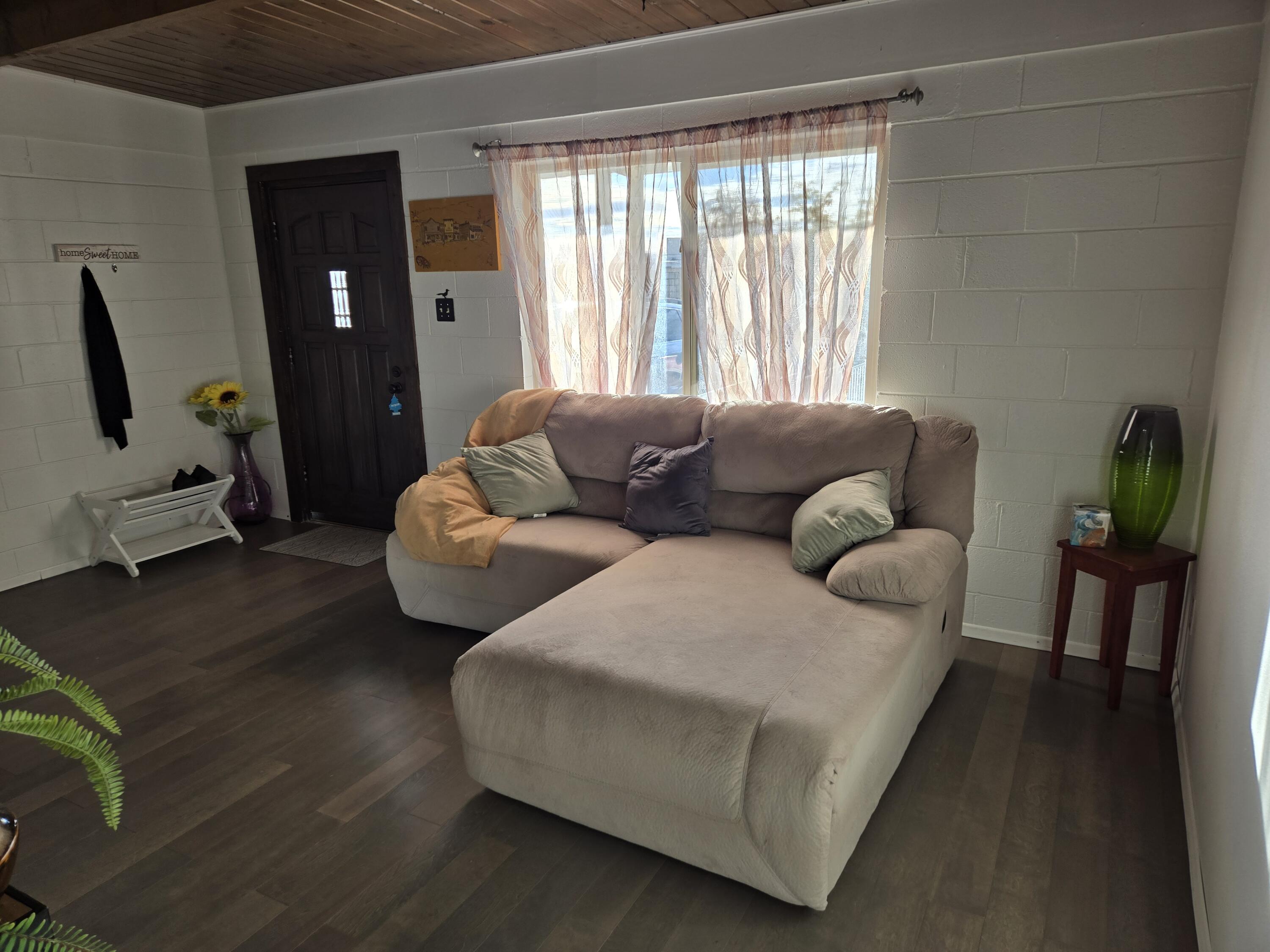 2720 DAKOTA Street NE