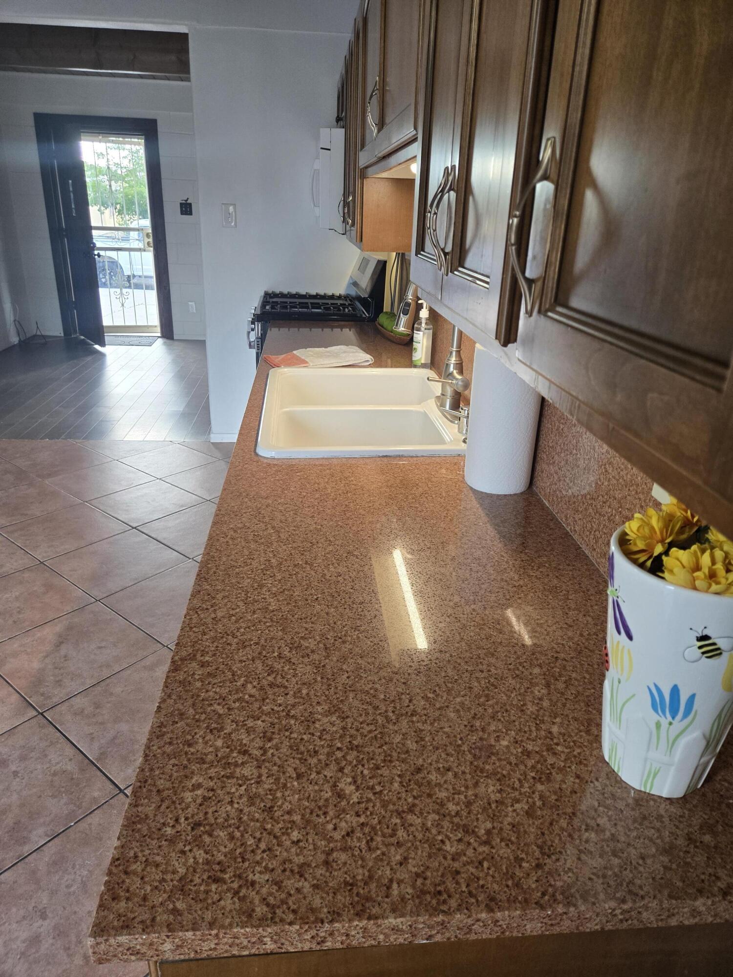 2720 DAKOTA Street NE