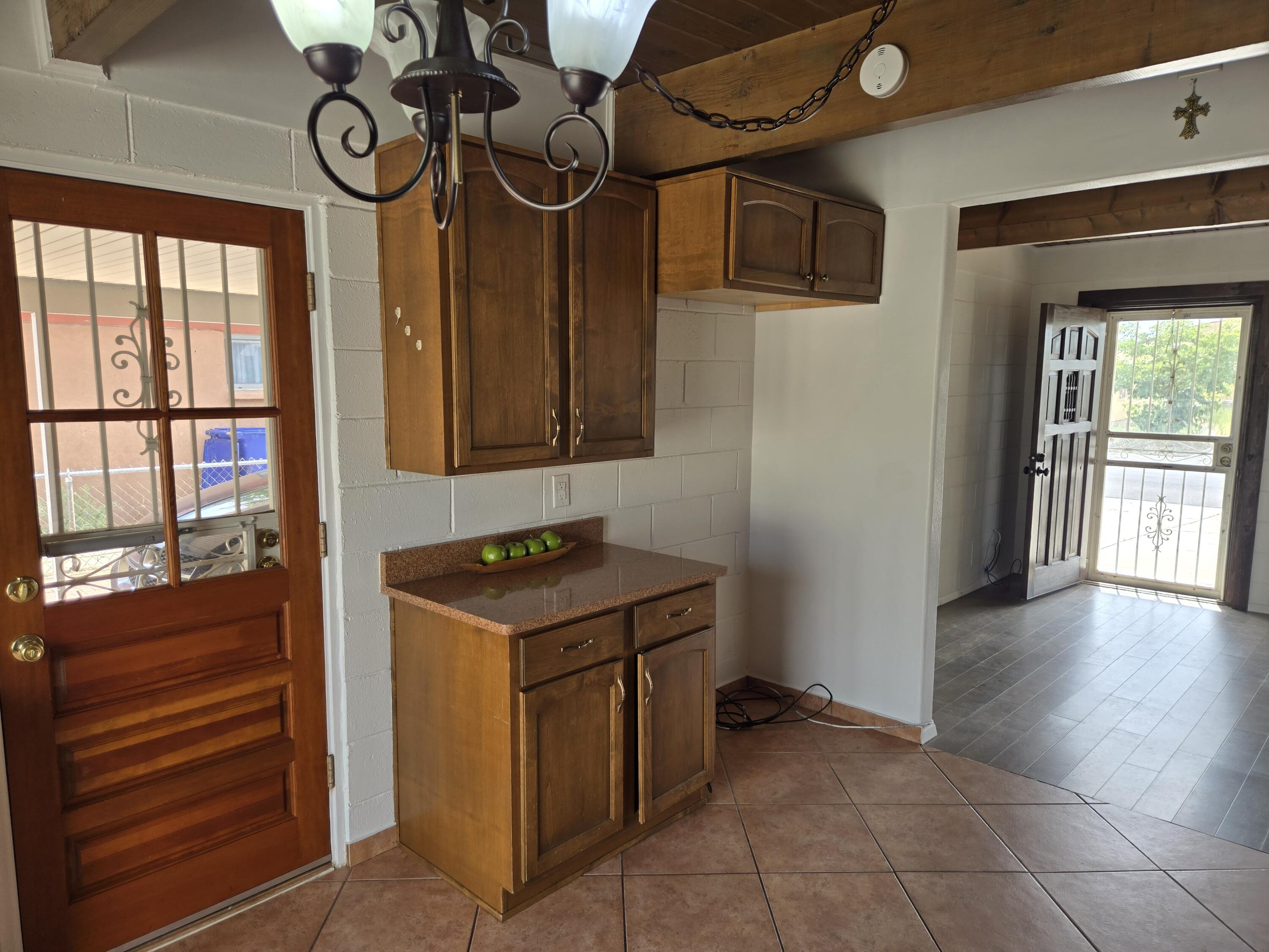 2720 DAKOTA Street NE