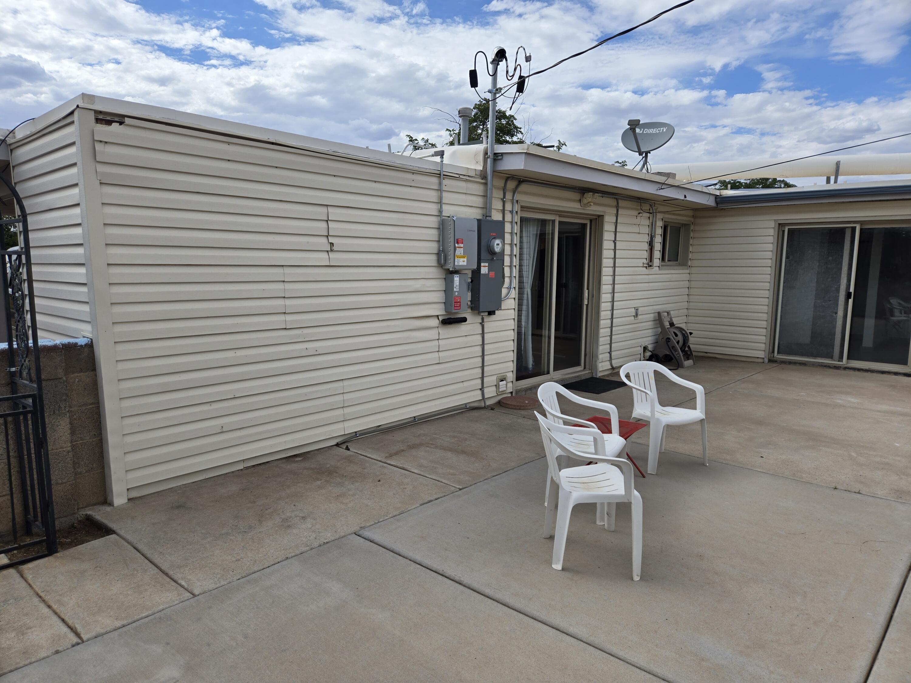 2720 DAKOTA Street NE