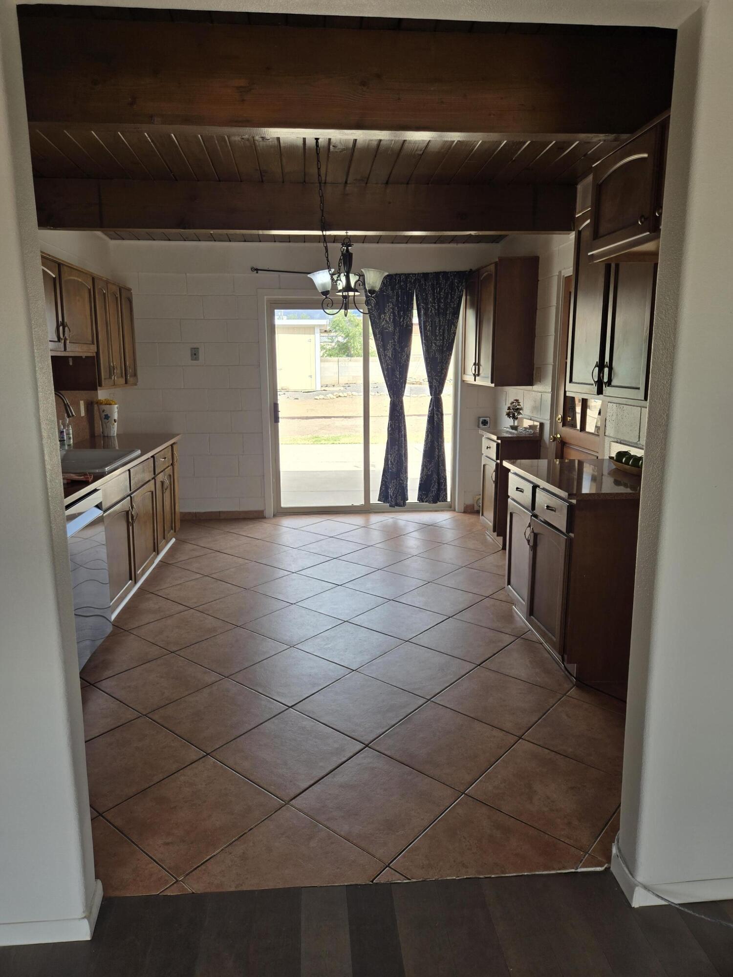 2720 DAKOTA Street NE