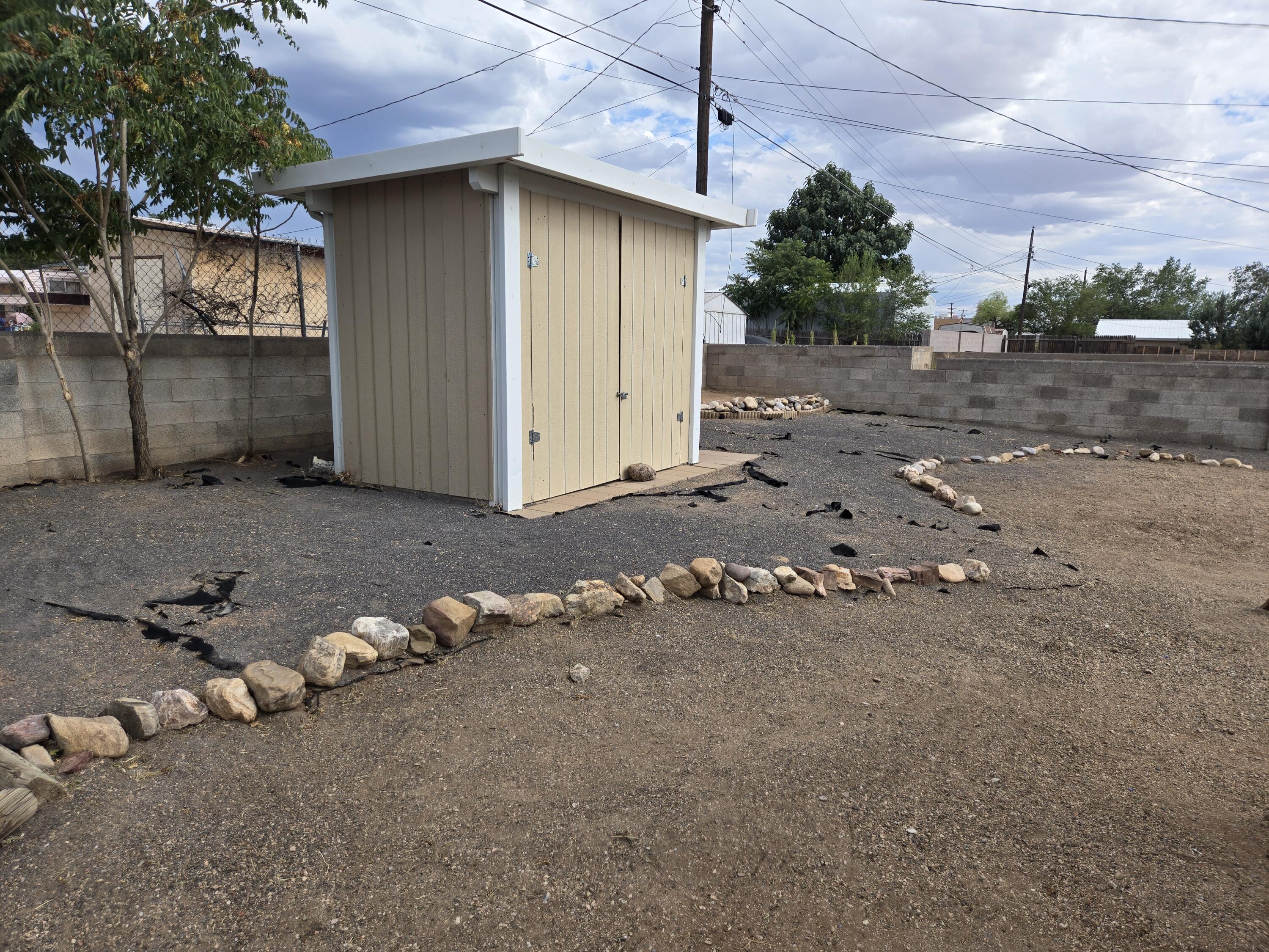 2720 DAKOTA Street NE