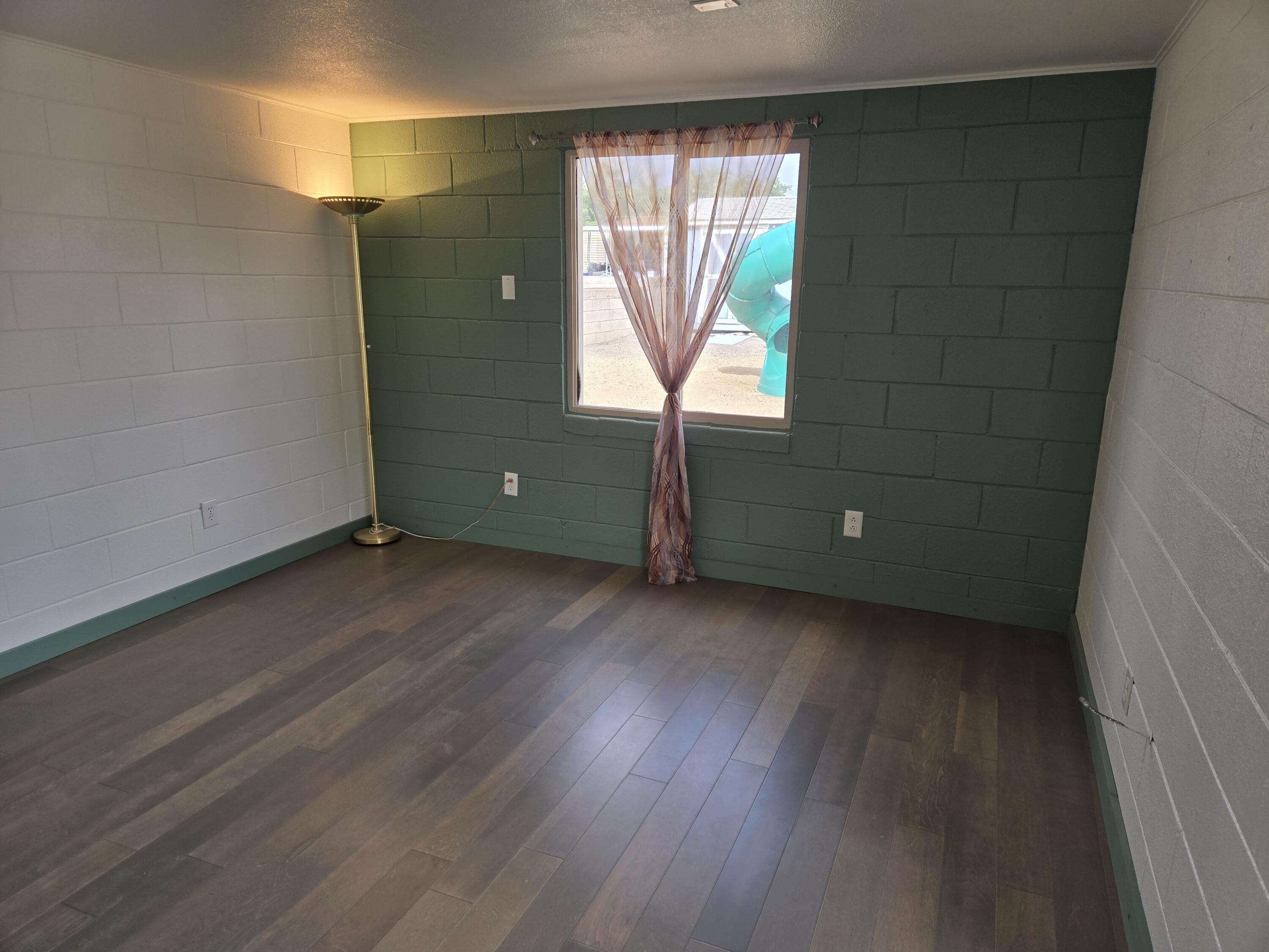 2720 DAKOTA Street NE