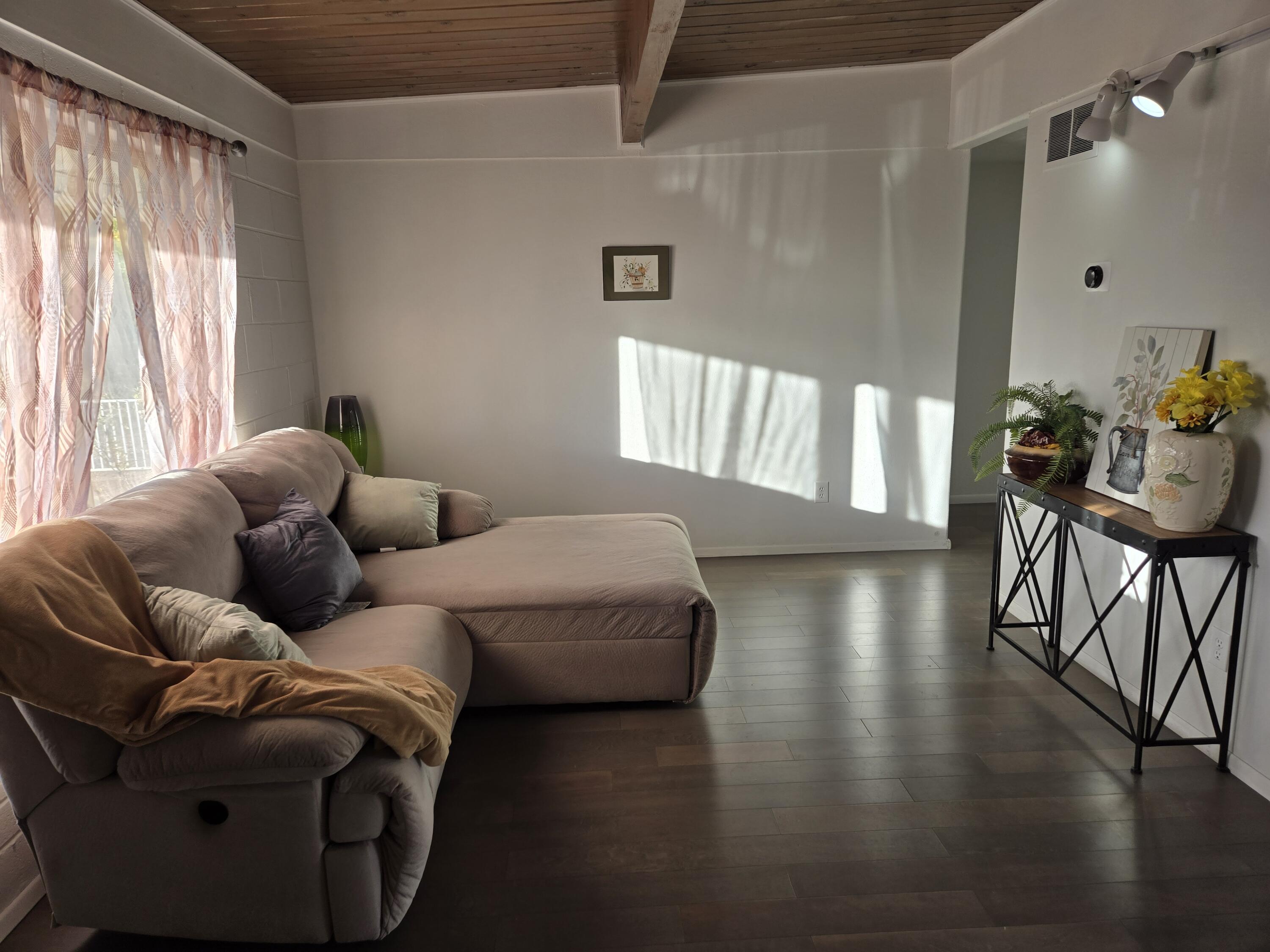 2720 DAKOTA Street NE