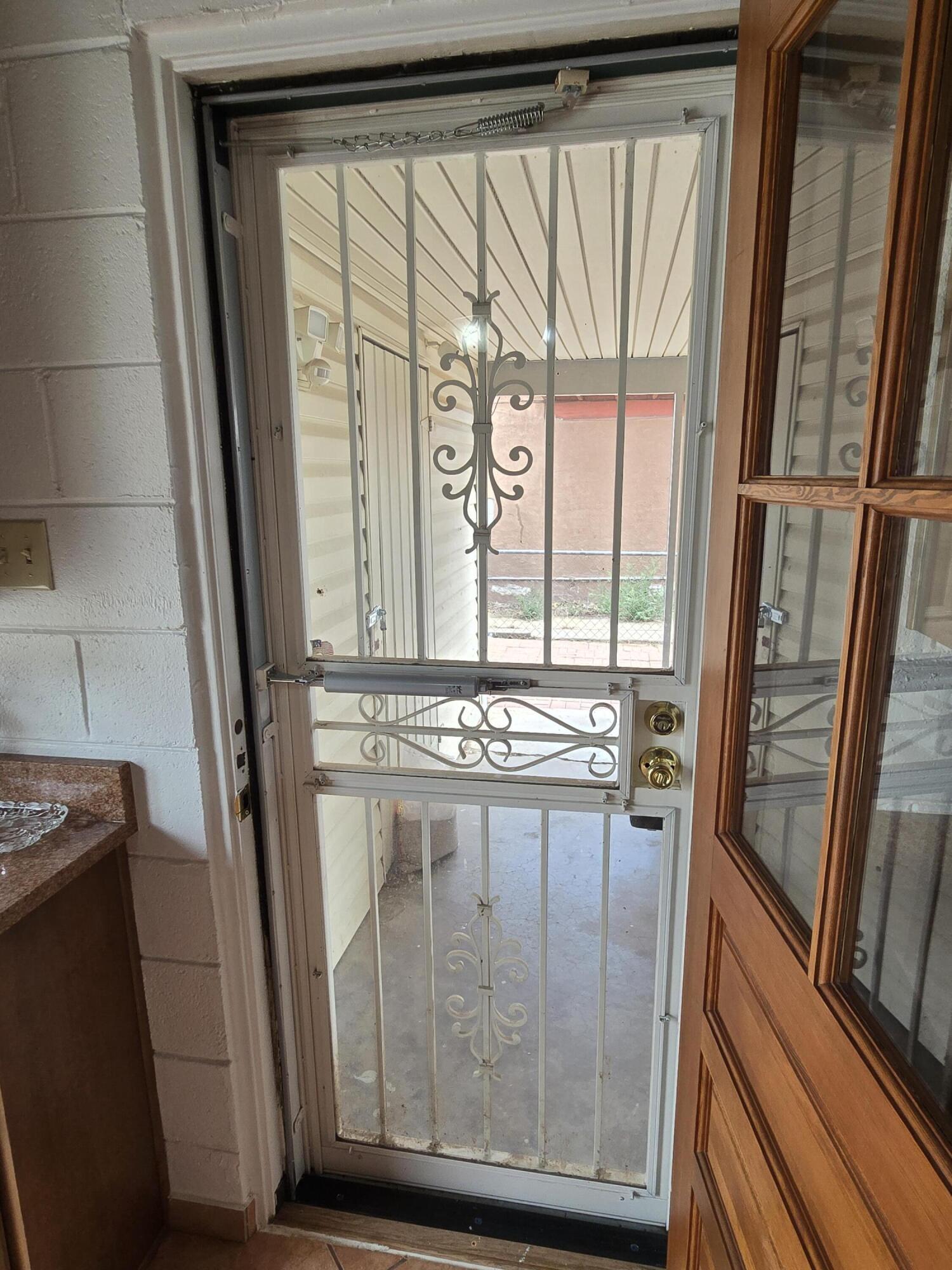 2720 DAKOTA Street NE