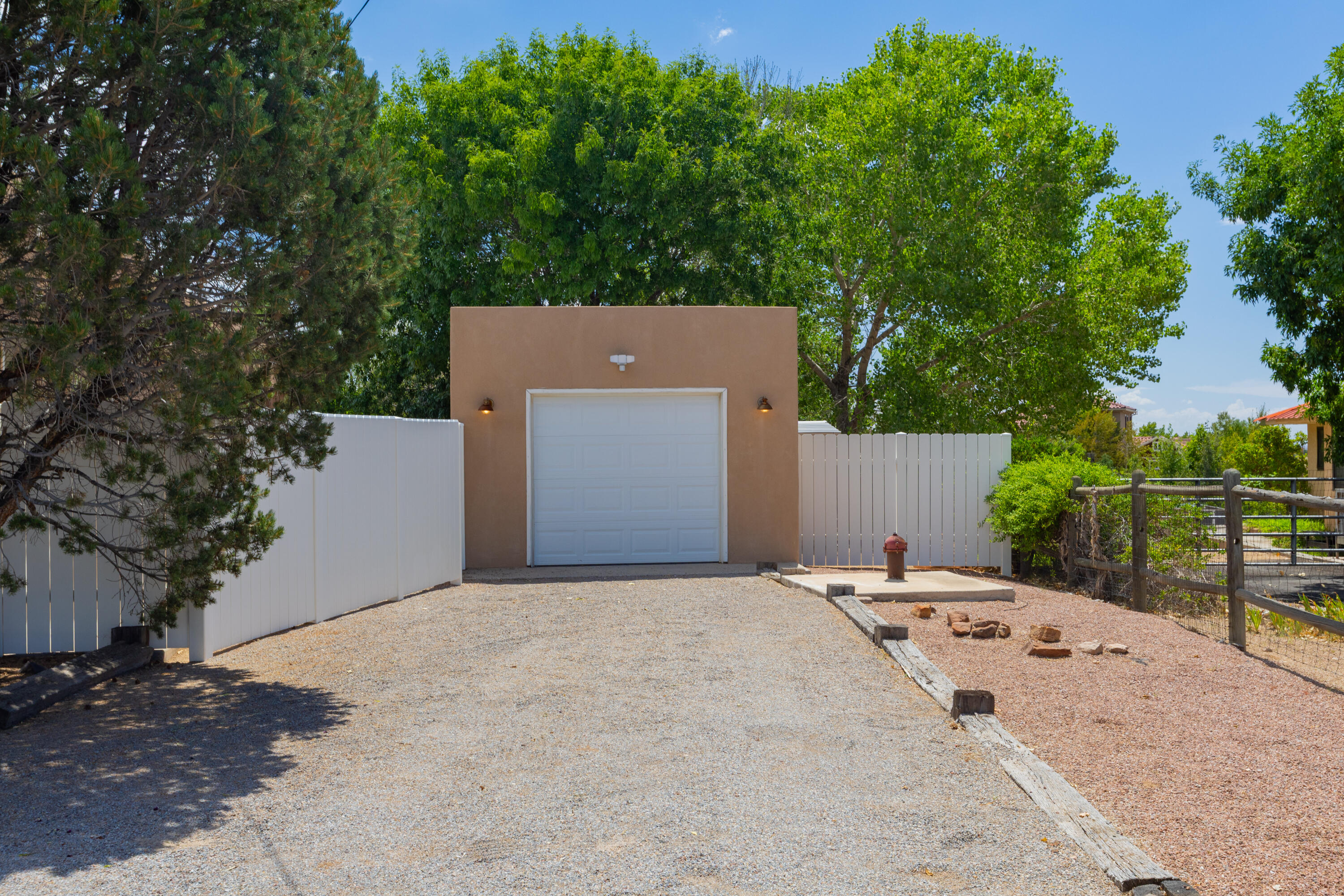 11000 RICHFIELD Avenue NE