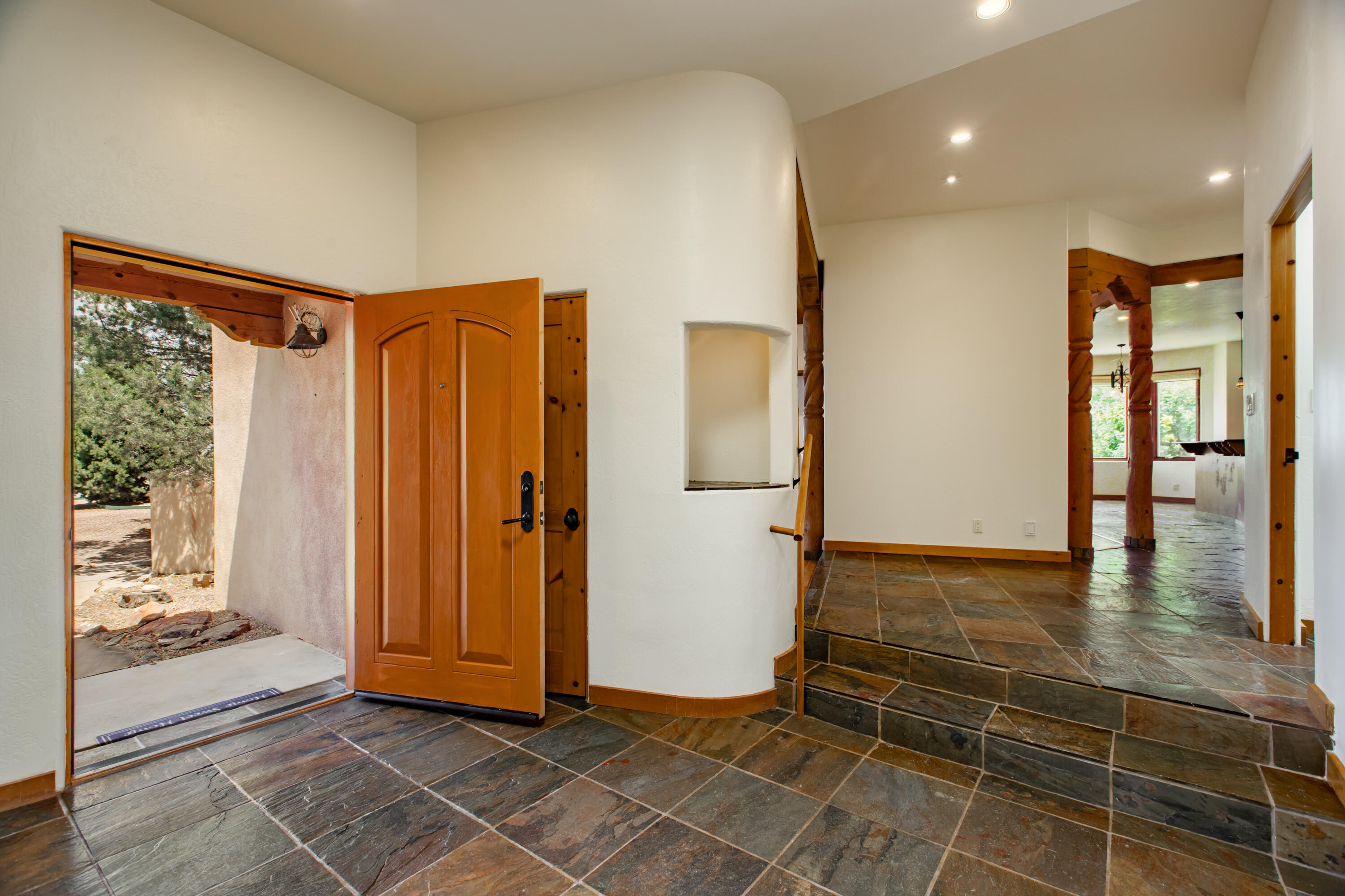 11000 RICHFIELD Avenue NE