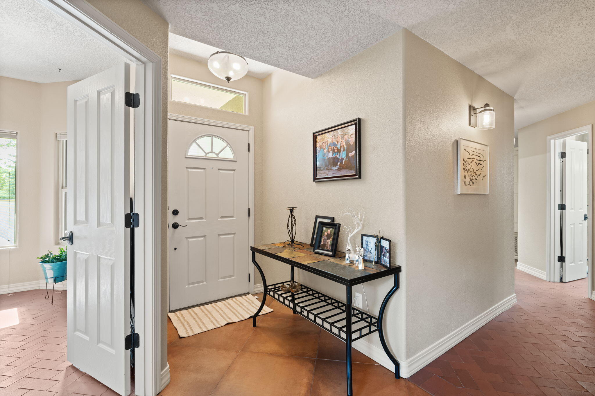 3916 ROCK DOVE Trail NW