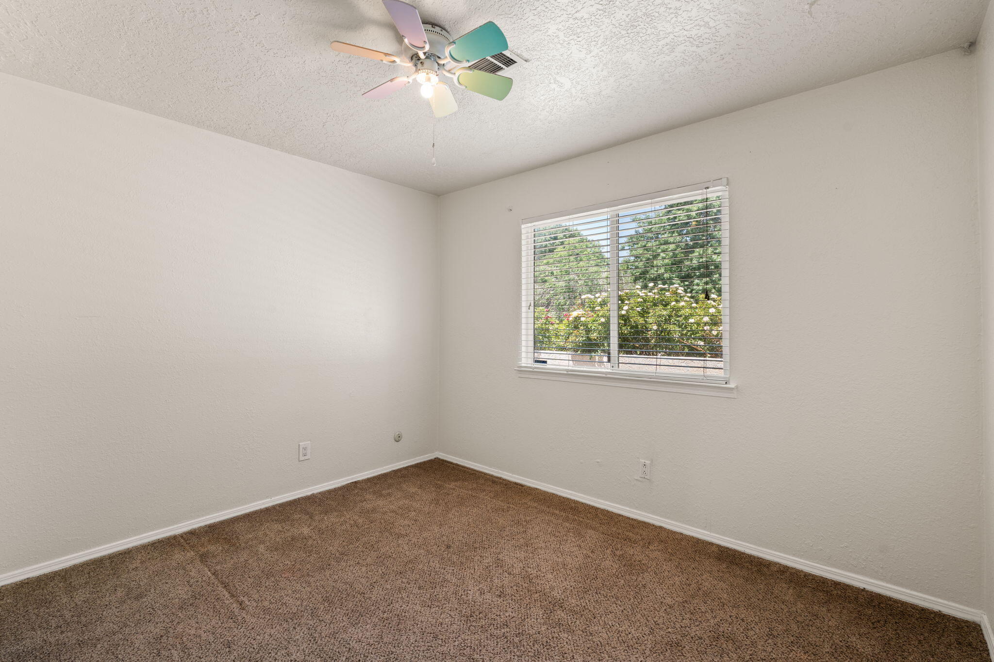 7000 ESTHER Avenue NE