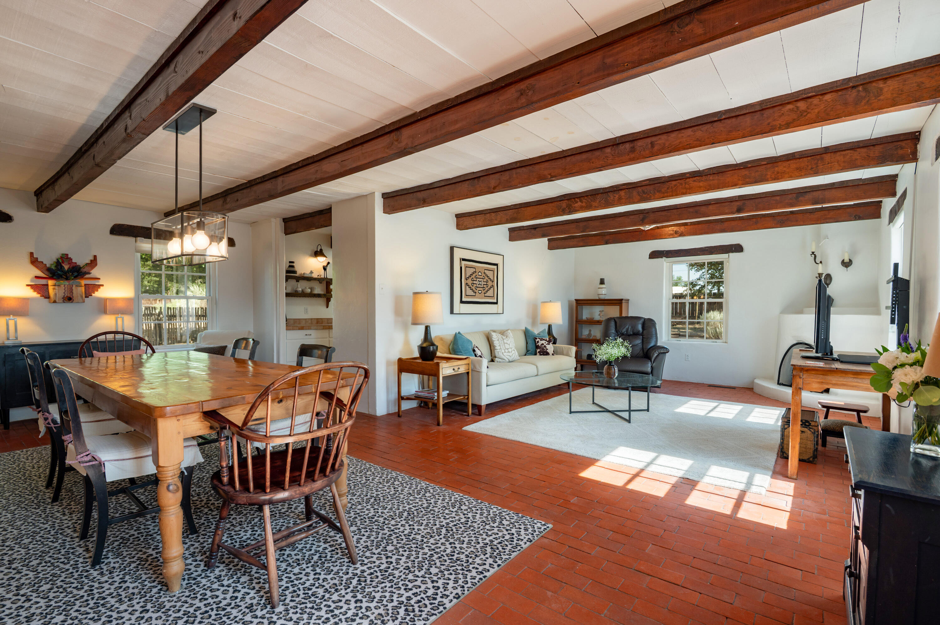 440 CAMINO HERMOSA