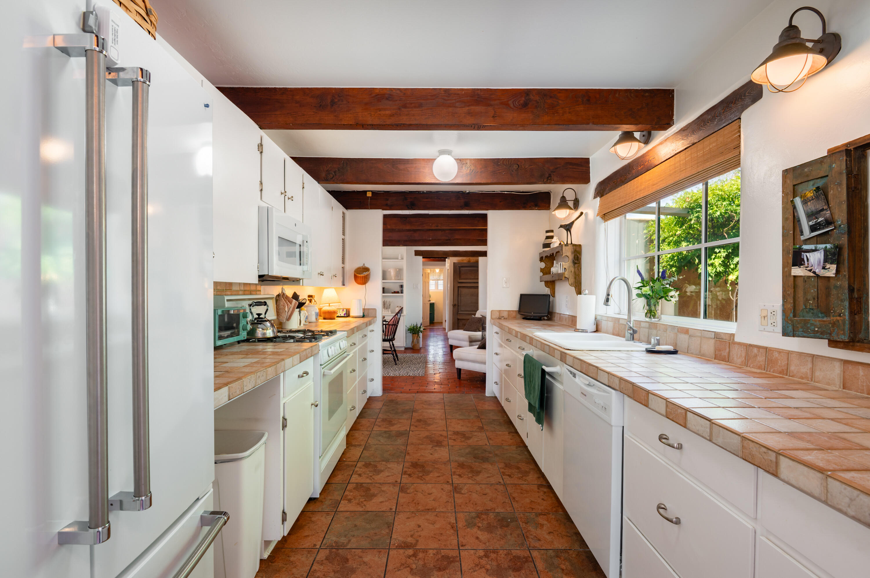 440 CAMINO HERMOSA