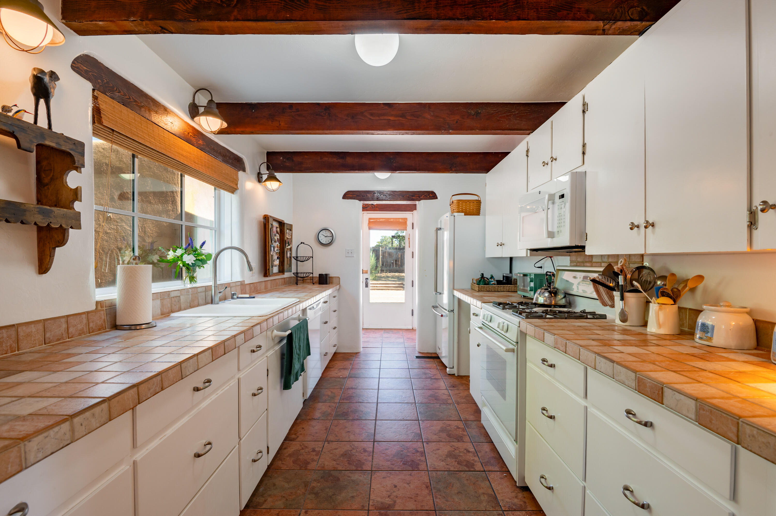 440 CAMINO HERMOSA