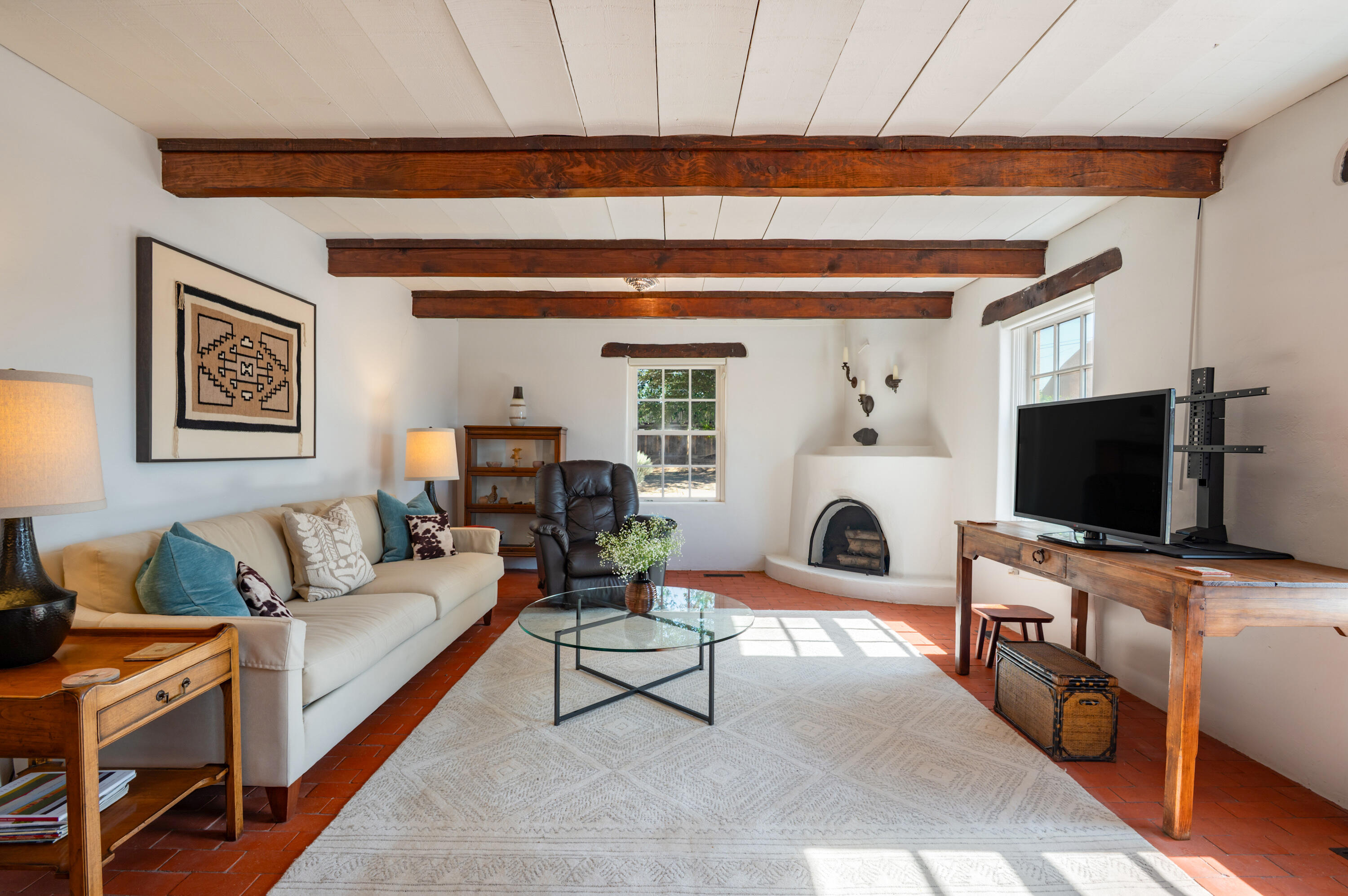 440 CAMINO HERMOSA