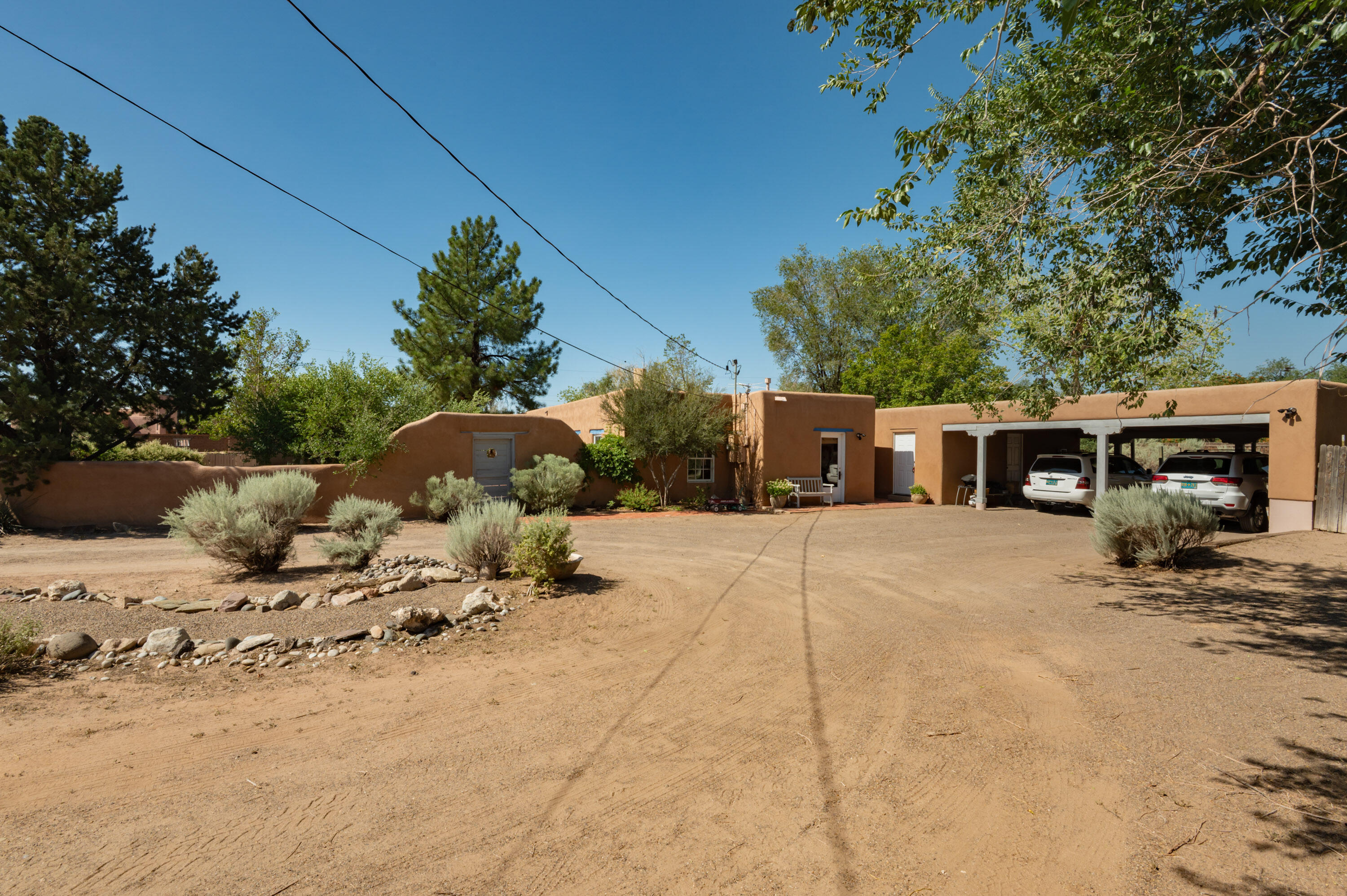 440 CAMINO HERMOSA