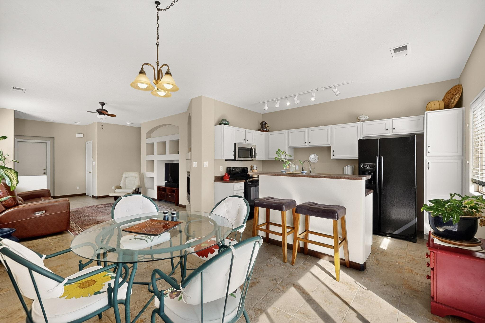 5515 Valle Alegre Way NW