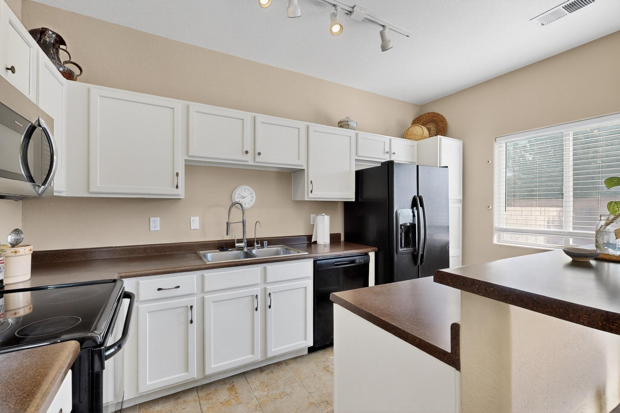 5515 Valle Alegre Way NW