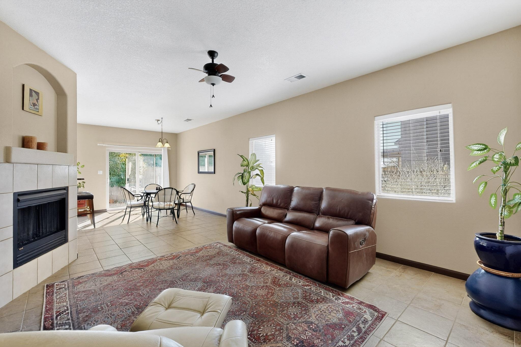 5515 Valle Alegre Way NW