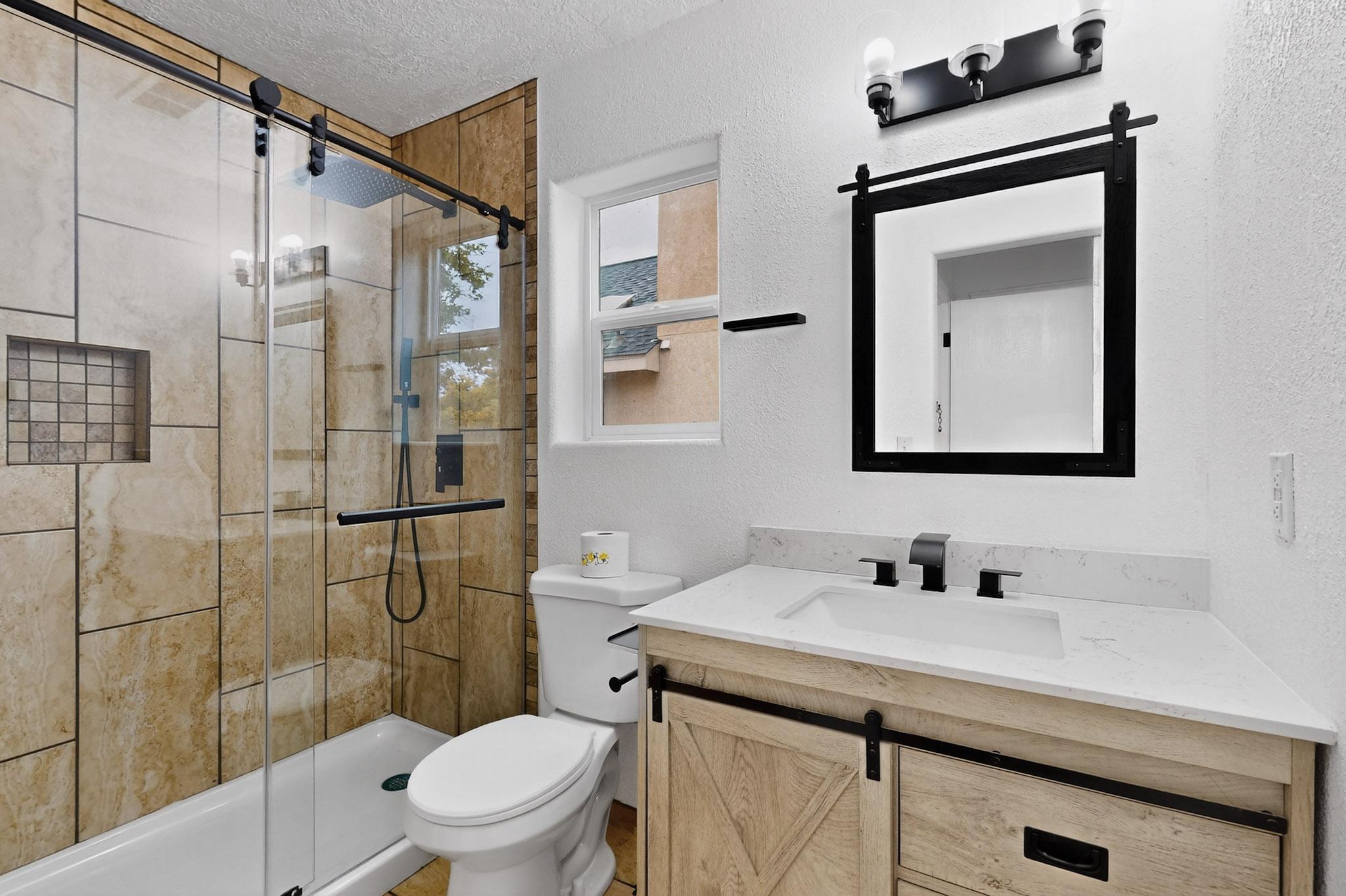 8409 GLYNVIEW Court NW