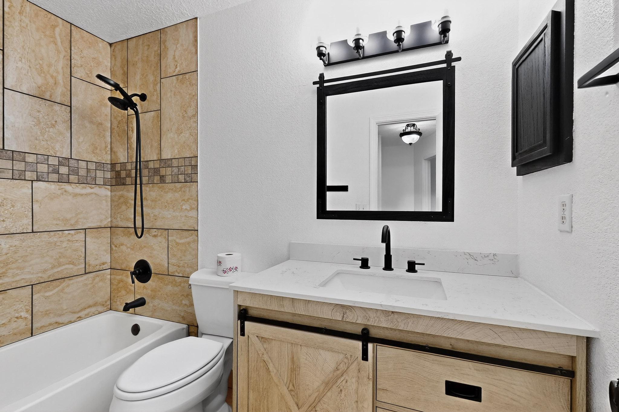 8409 GLYNVIEW Court NW