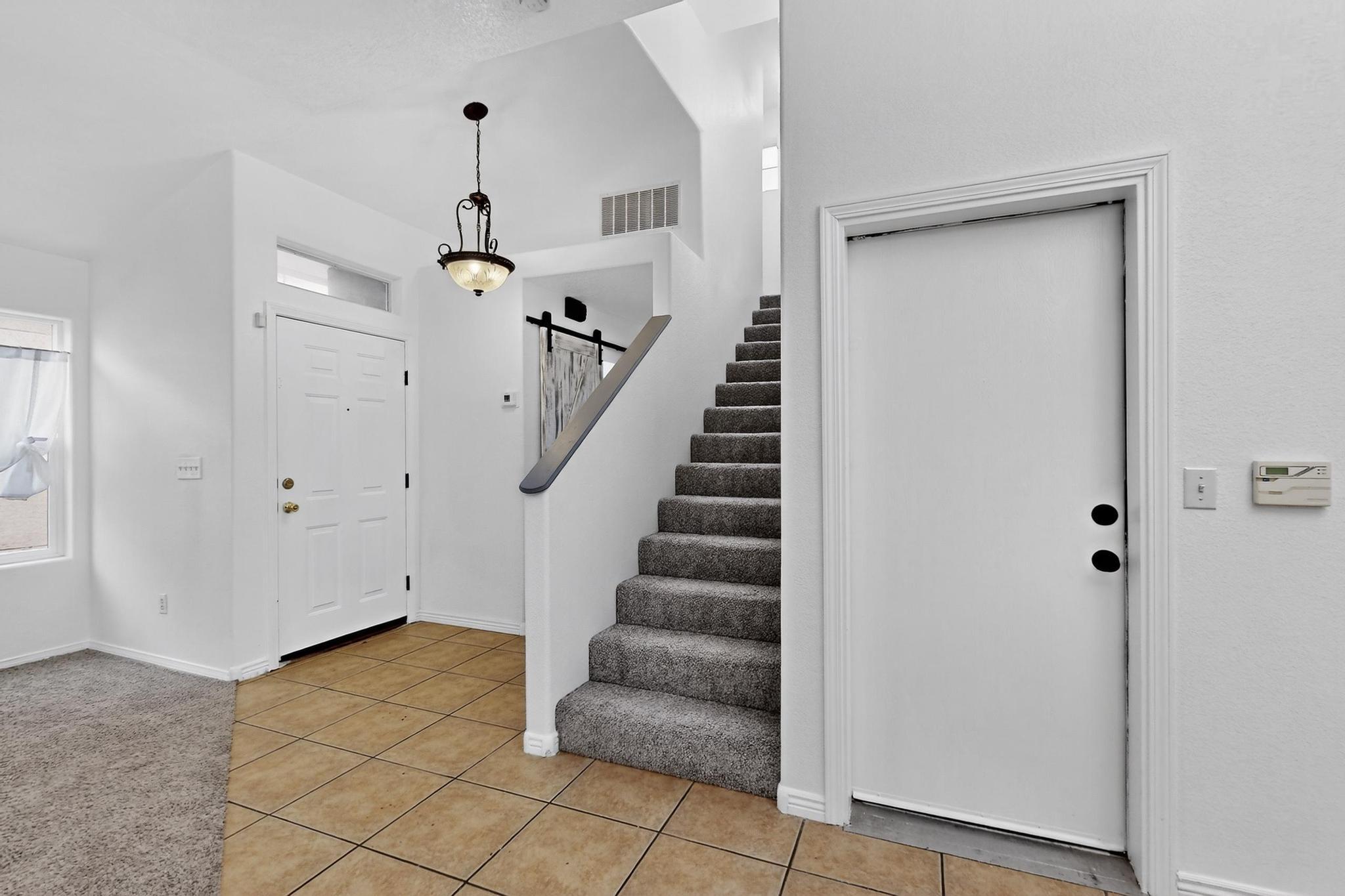 8409 GLYNVIEW Court NW