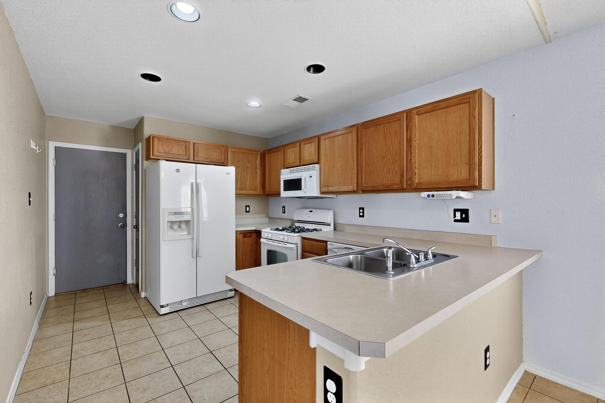 9101 INDIGO SKY Trail SW